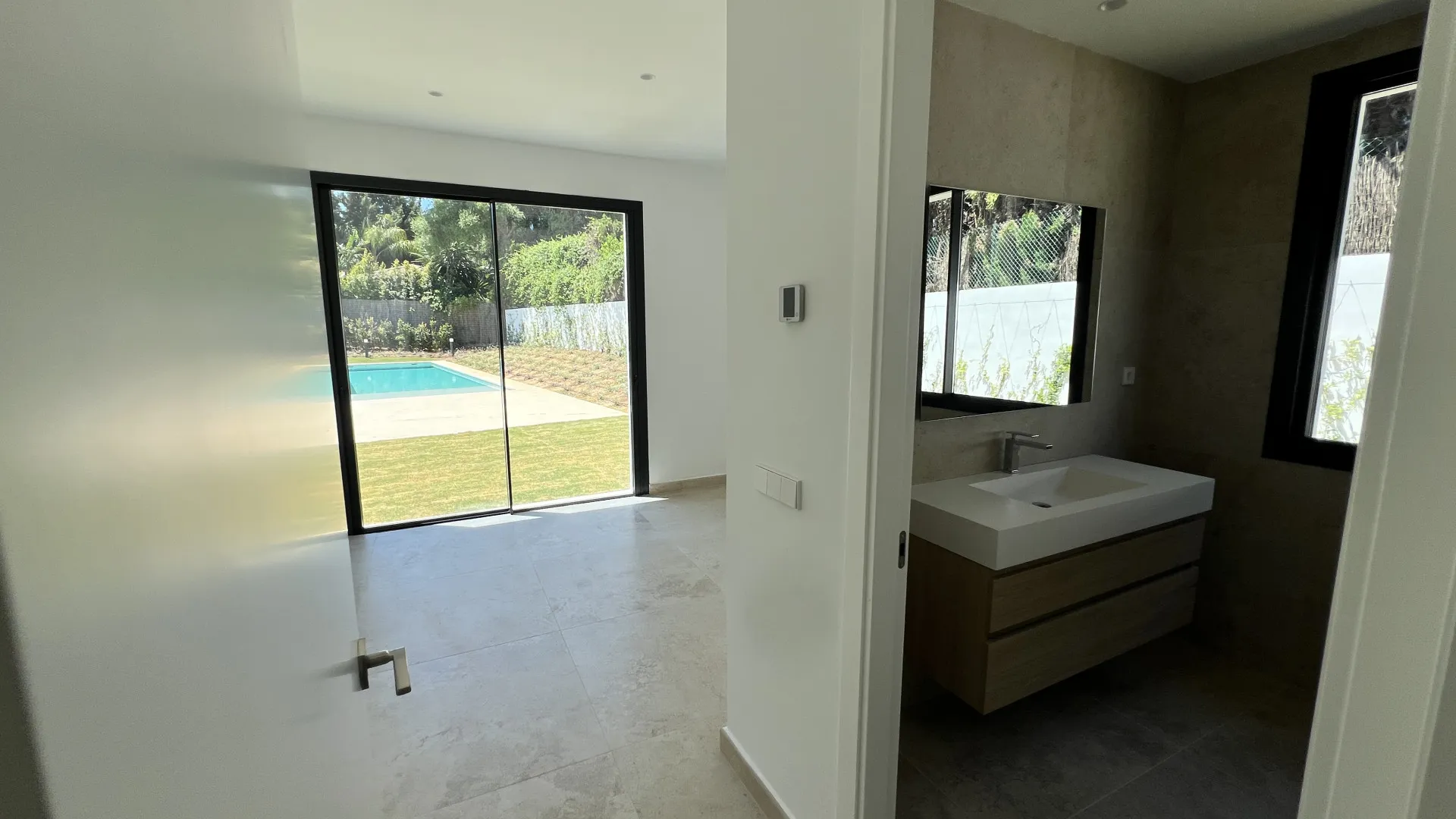 Villa with 6 bedrooms for sale in Zona B