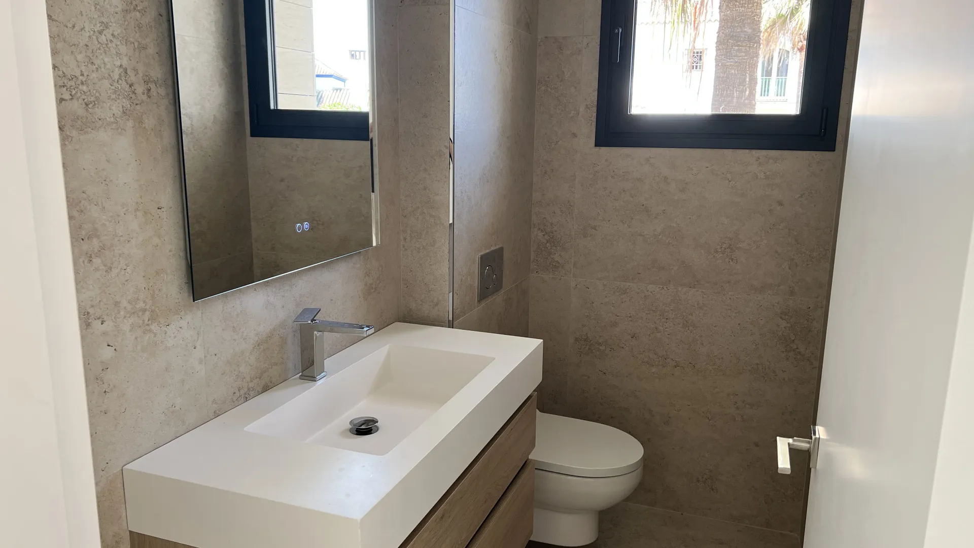 Villa with 6 bedrooms for sale in Zona B