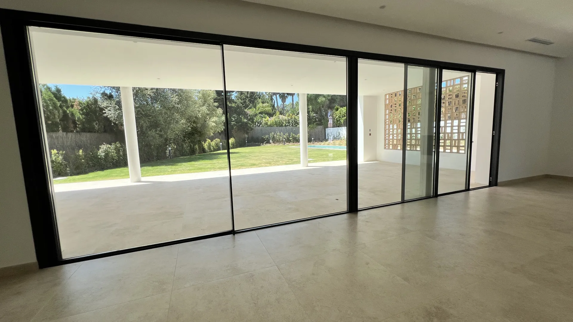 Villa with 6 bedrooms for sale in Zona B