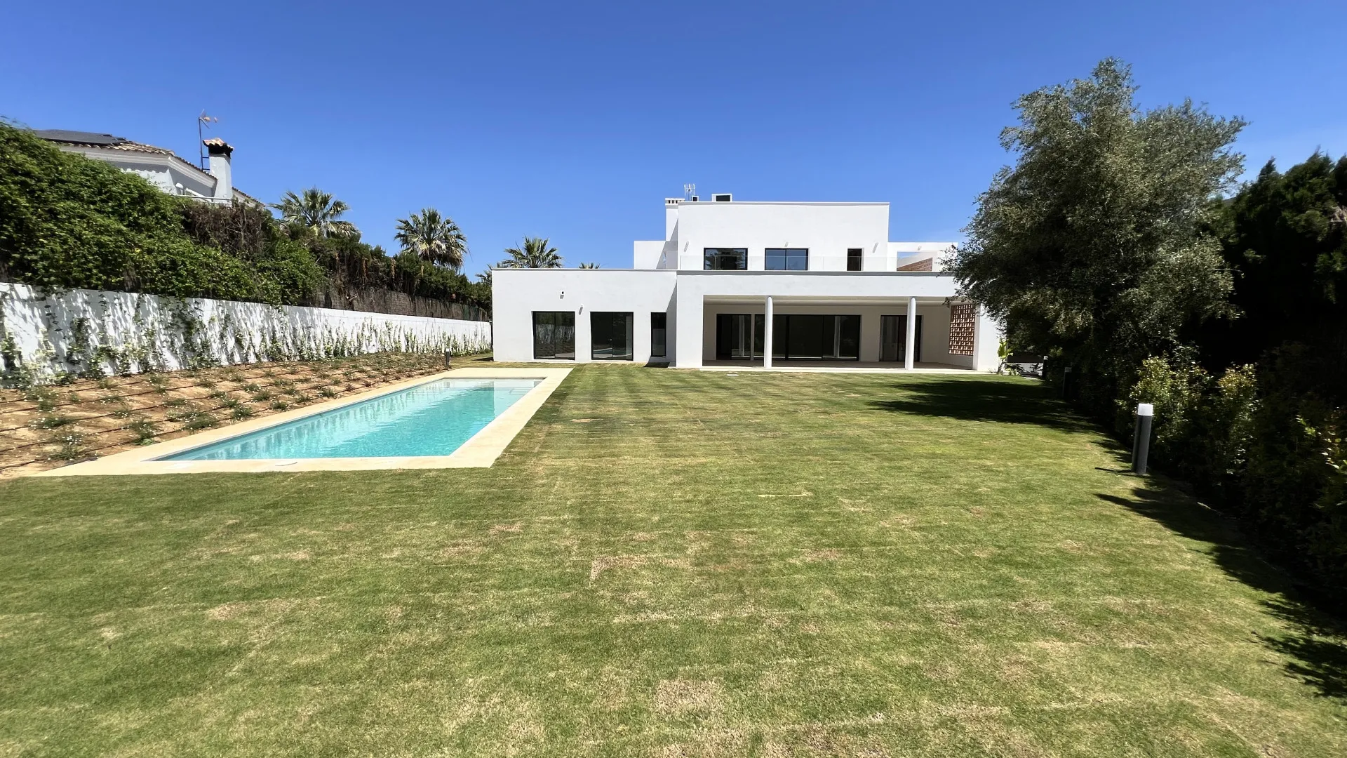 Villa with 6 bedrooms for sale in Zona B