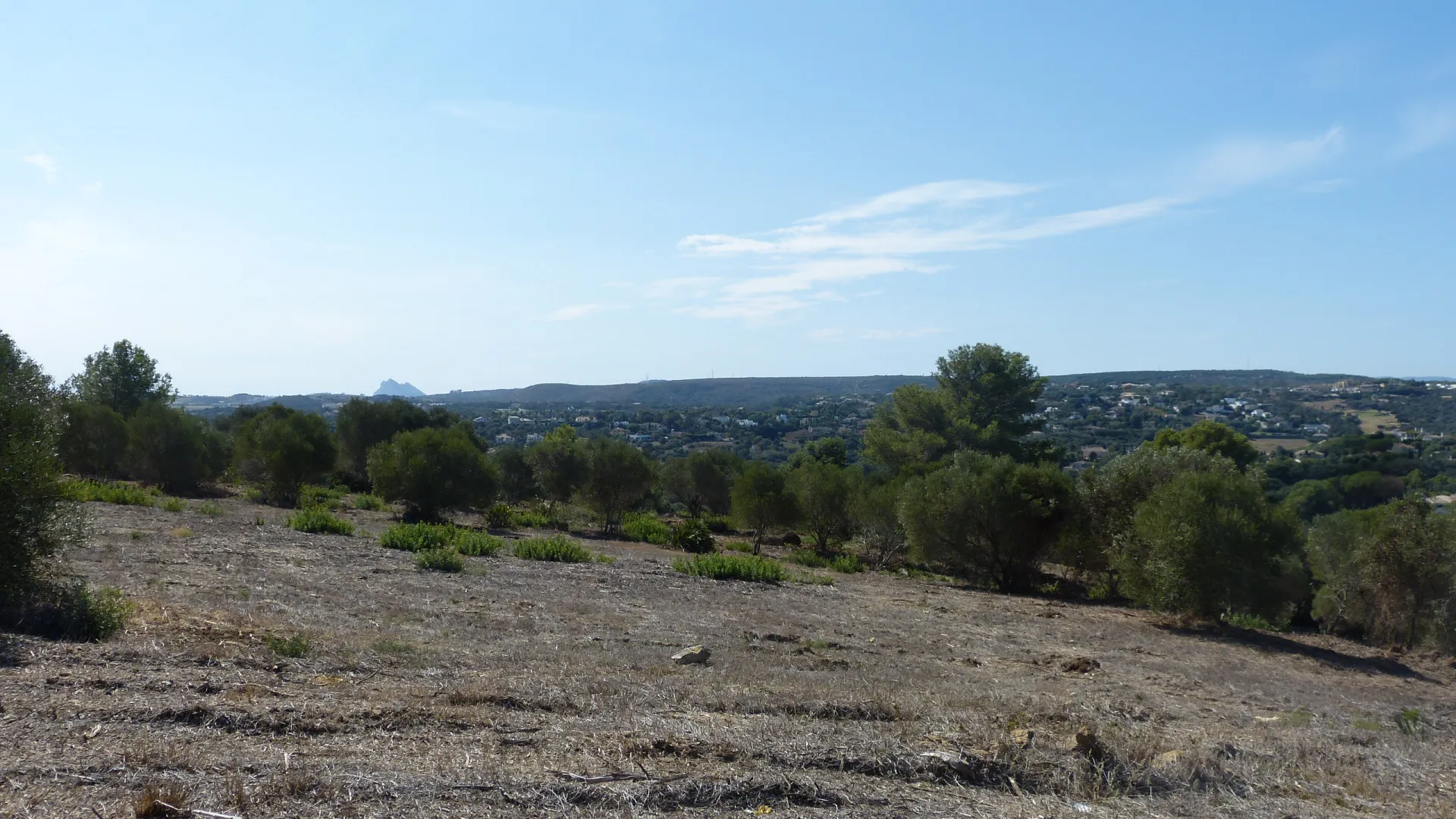 Plot in Zona L for sale