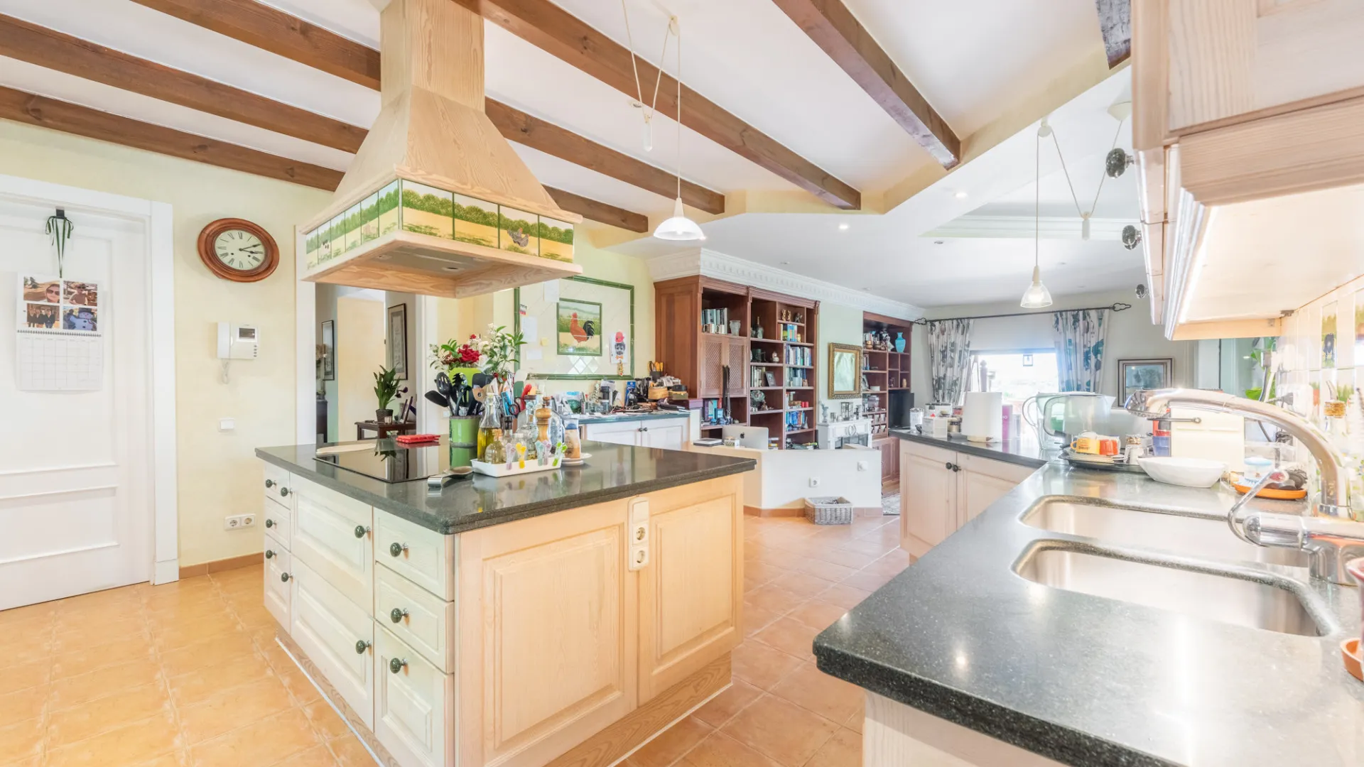 For sale villa in Zona F