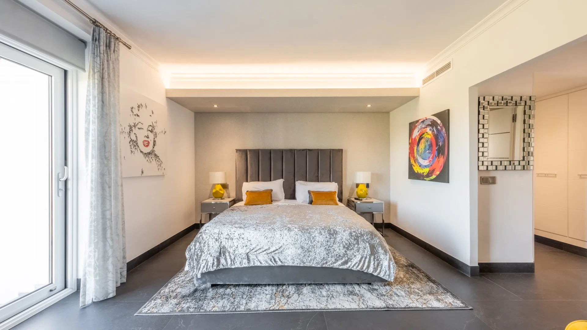 Villa en venta con 6 dormitorios en Reyes y Reinas