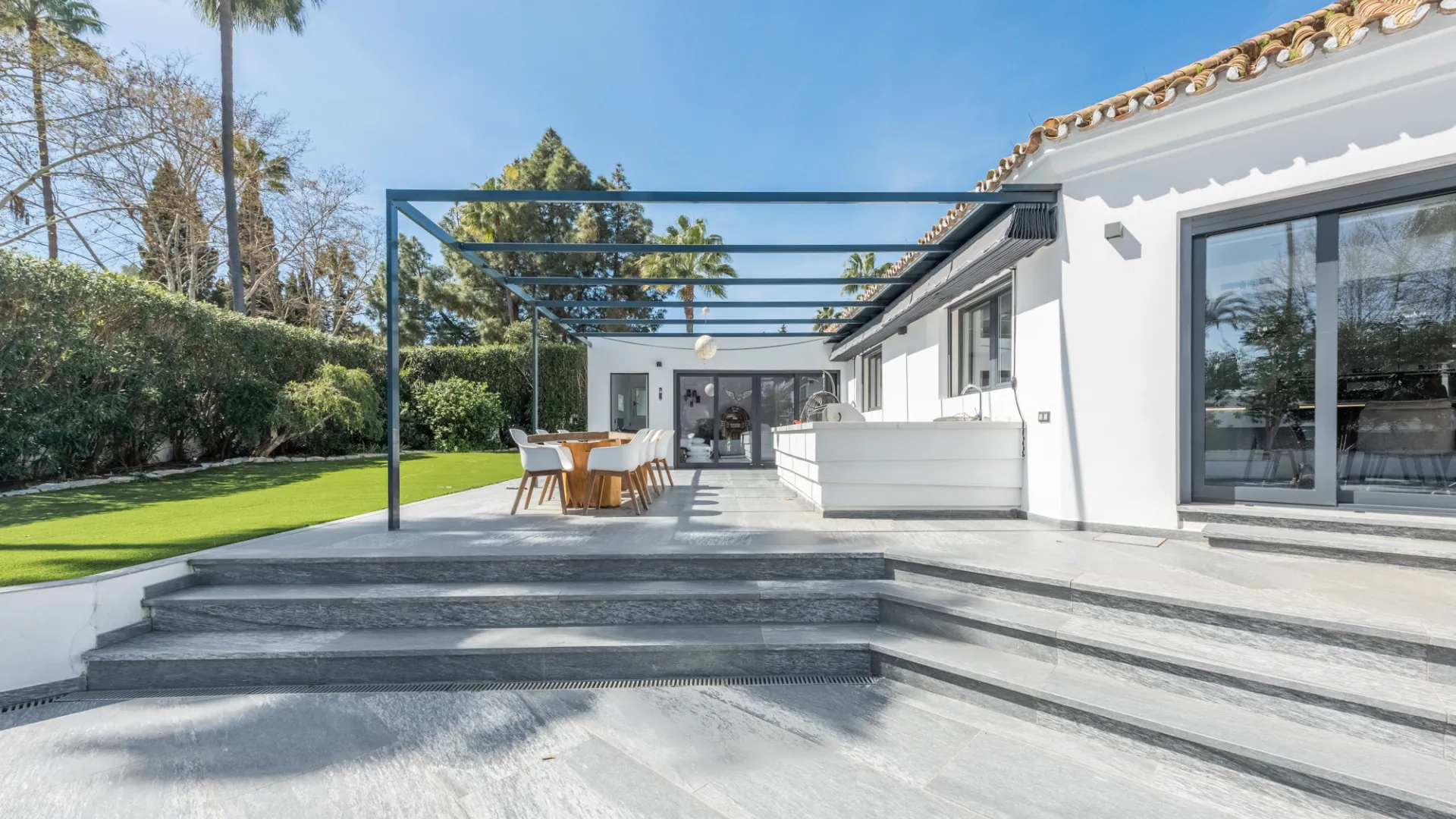 Villa en venta con 6 dormitorios en Reyes y Reinas