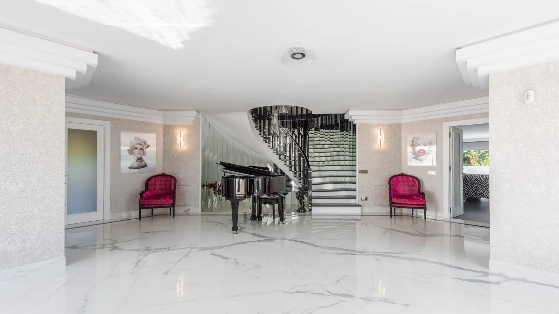 Villa en venta con 6 dormitorios en Reyes y Reinas