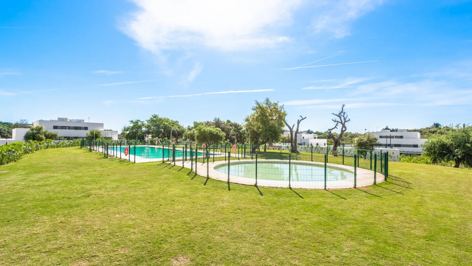 For sale 3 bedrooms penthouse in Senda Chica