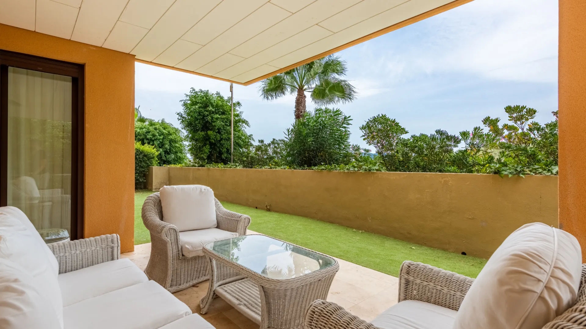 Buy ground floor apartment in Ribera del Marlin