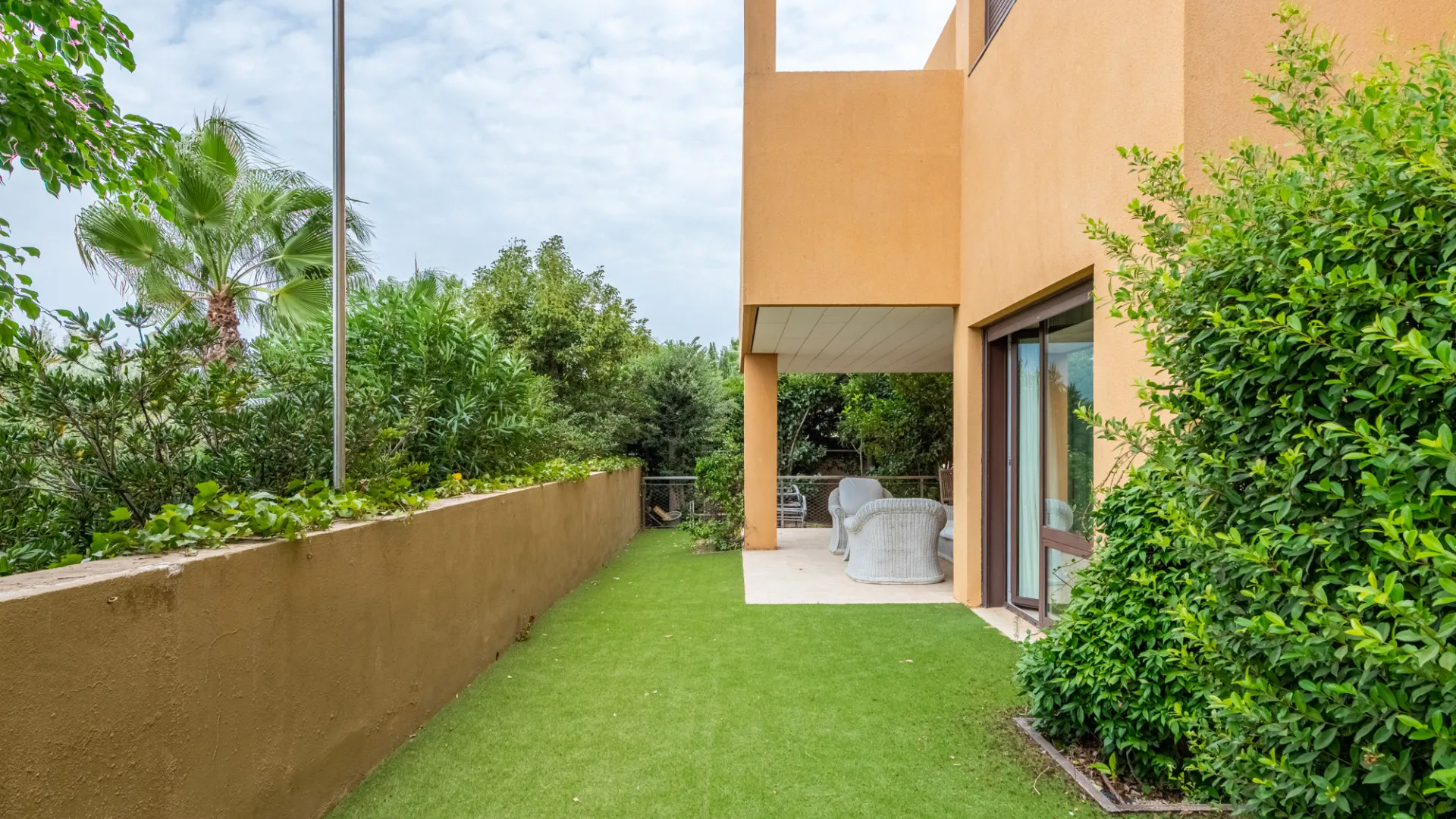 Buy ground floor apartment in Ribera del Marlin