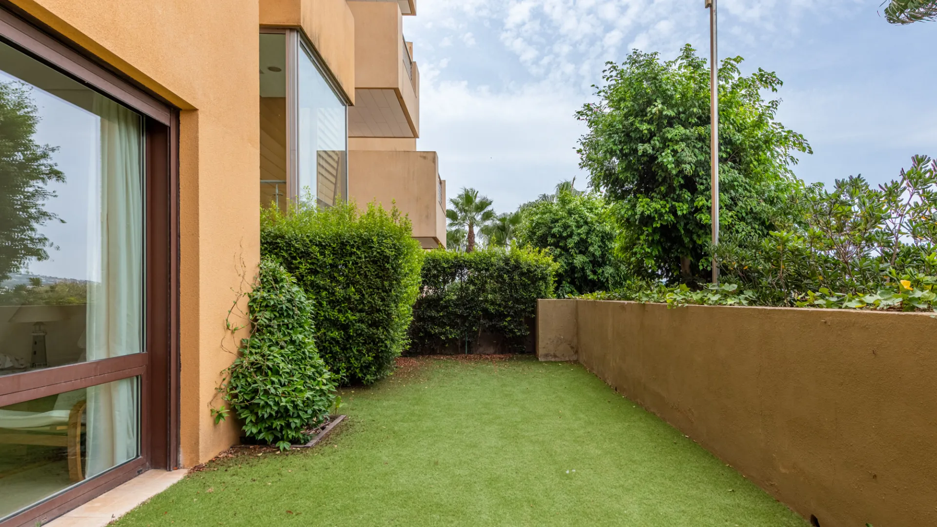 Buy ground floor apartment in Ribera del Marlin