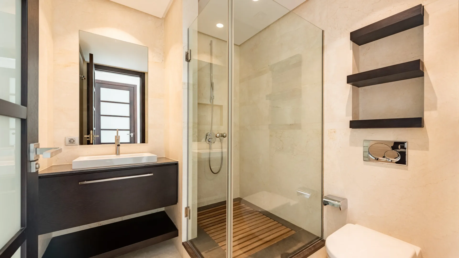 Buy duplex penthouse in Hacienda de Valderrama with 4 bedrooms