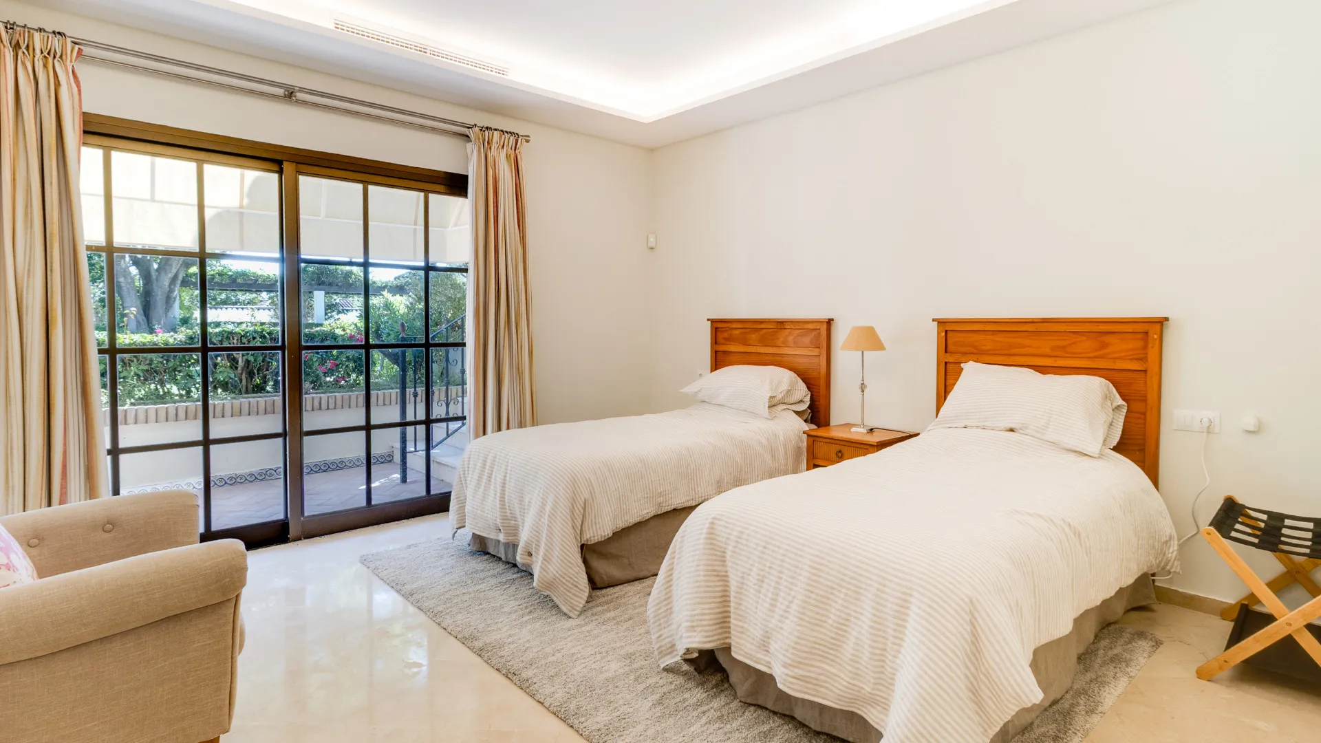 Villa de 6 dormitorios en venta en Zona D