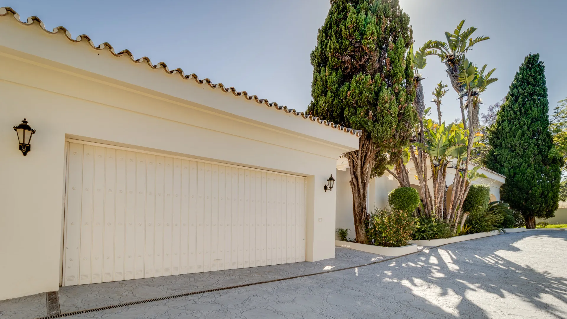 Villa de 6 dormitorios en venta en Zona D