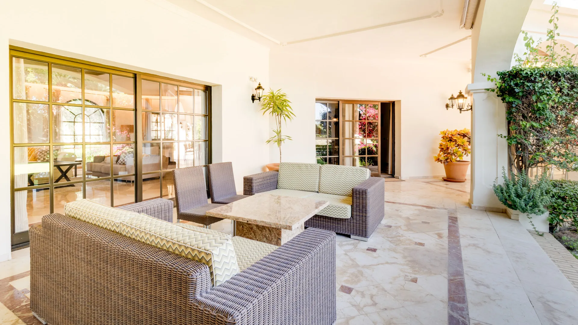 Villa de 6 dormitorios en venta en Zona D