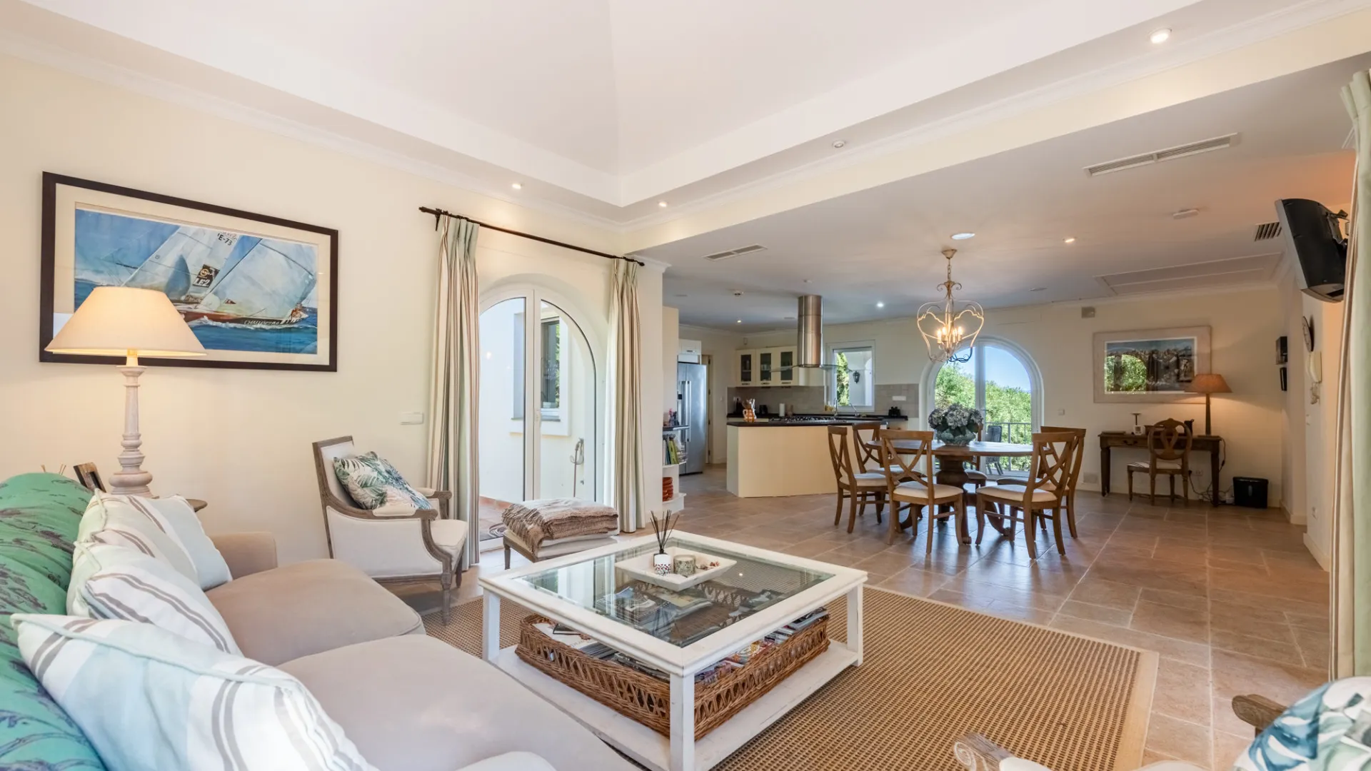 Villa for sale in Zona G with 4 bedrooms