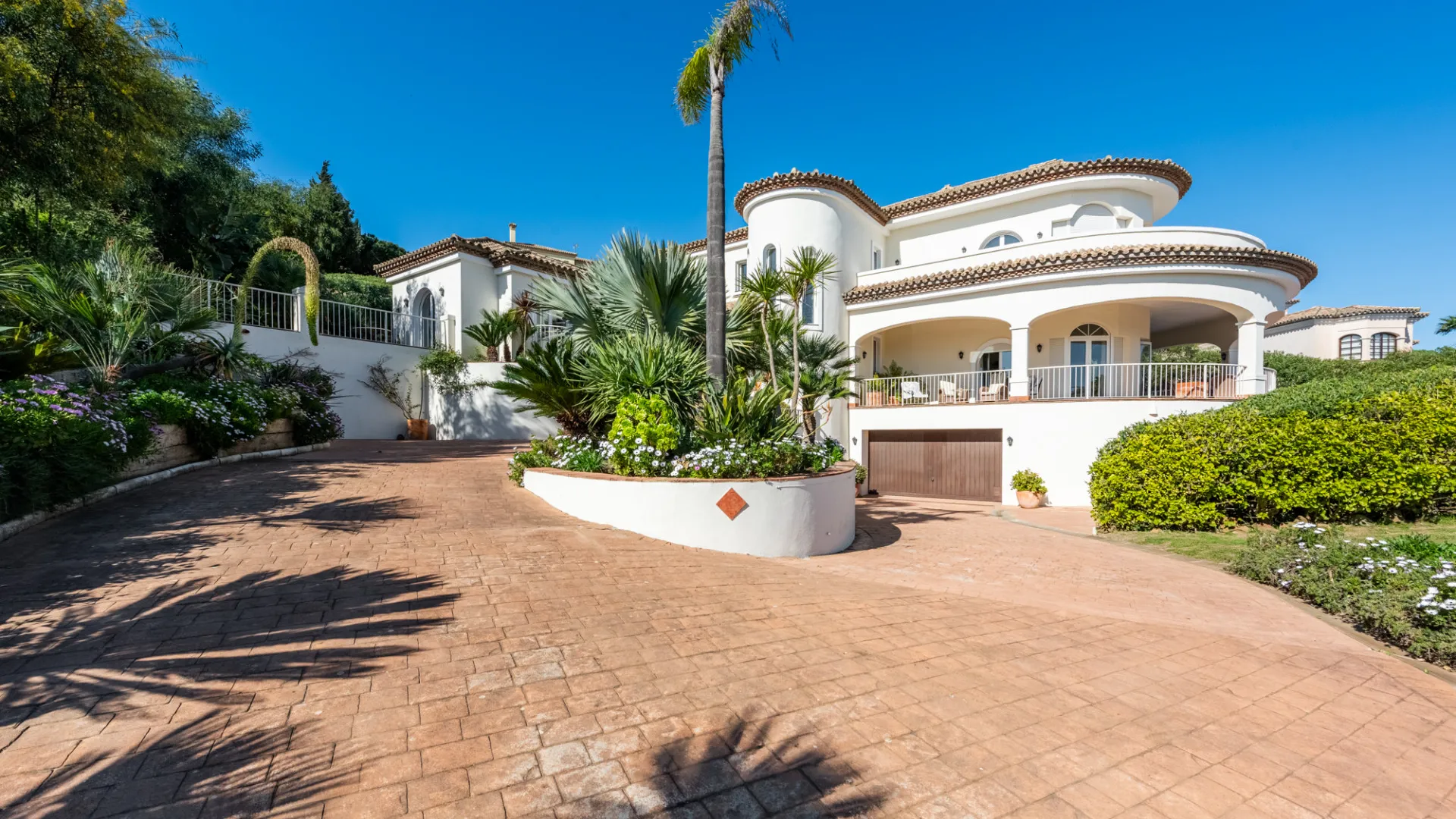 Villa for sale in Zona G with 4 bedrooms