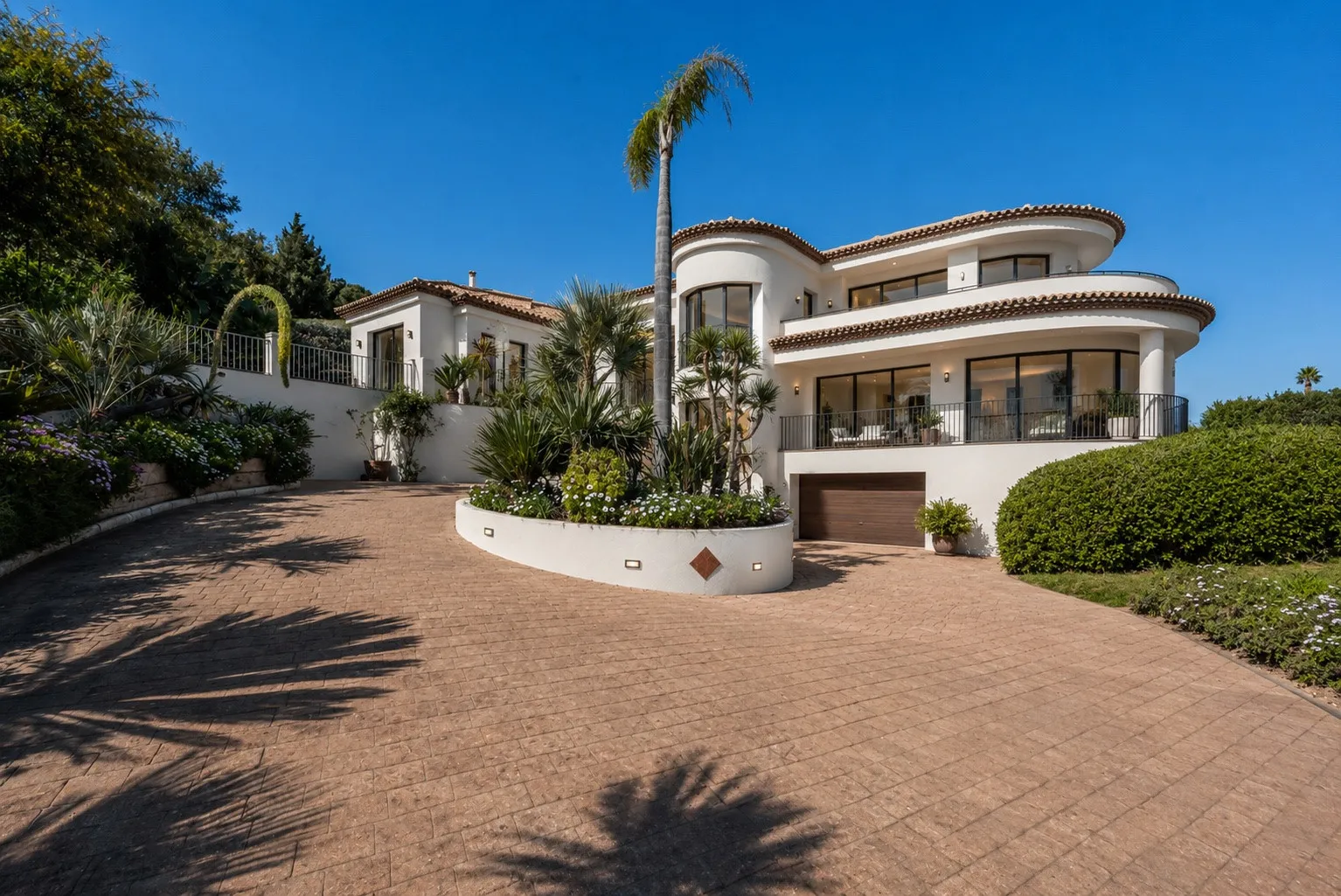 Villa for sale in Zona G with 4 bedrooms
