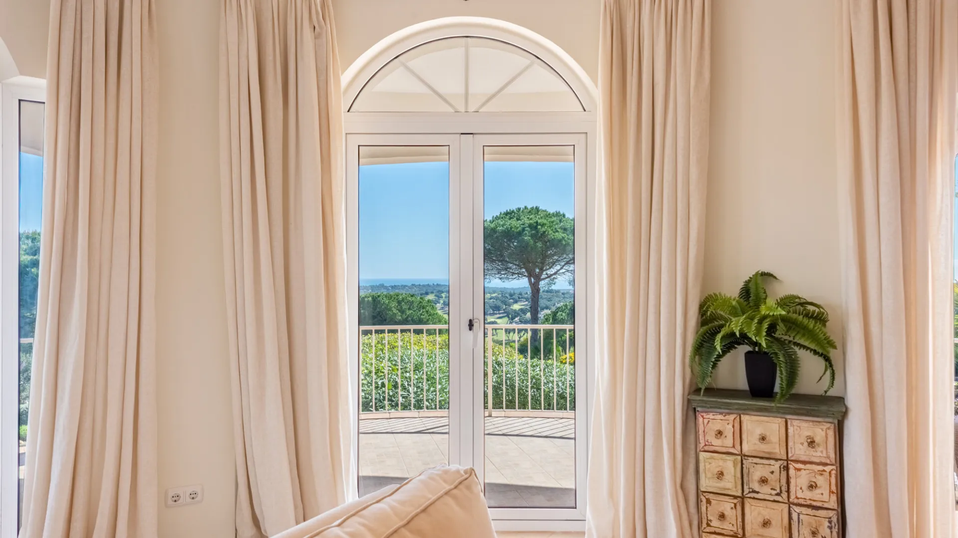 Villa for sale in Zona G with 4 bedrooms