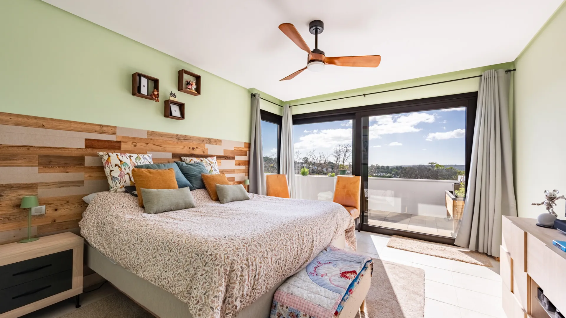 Buy duplex penthouse in Hacienda de Valderrama