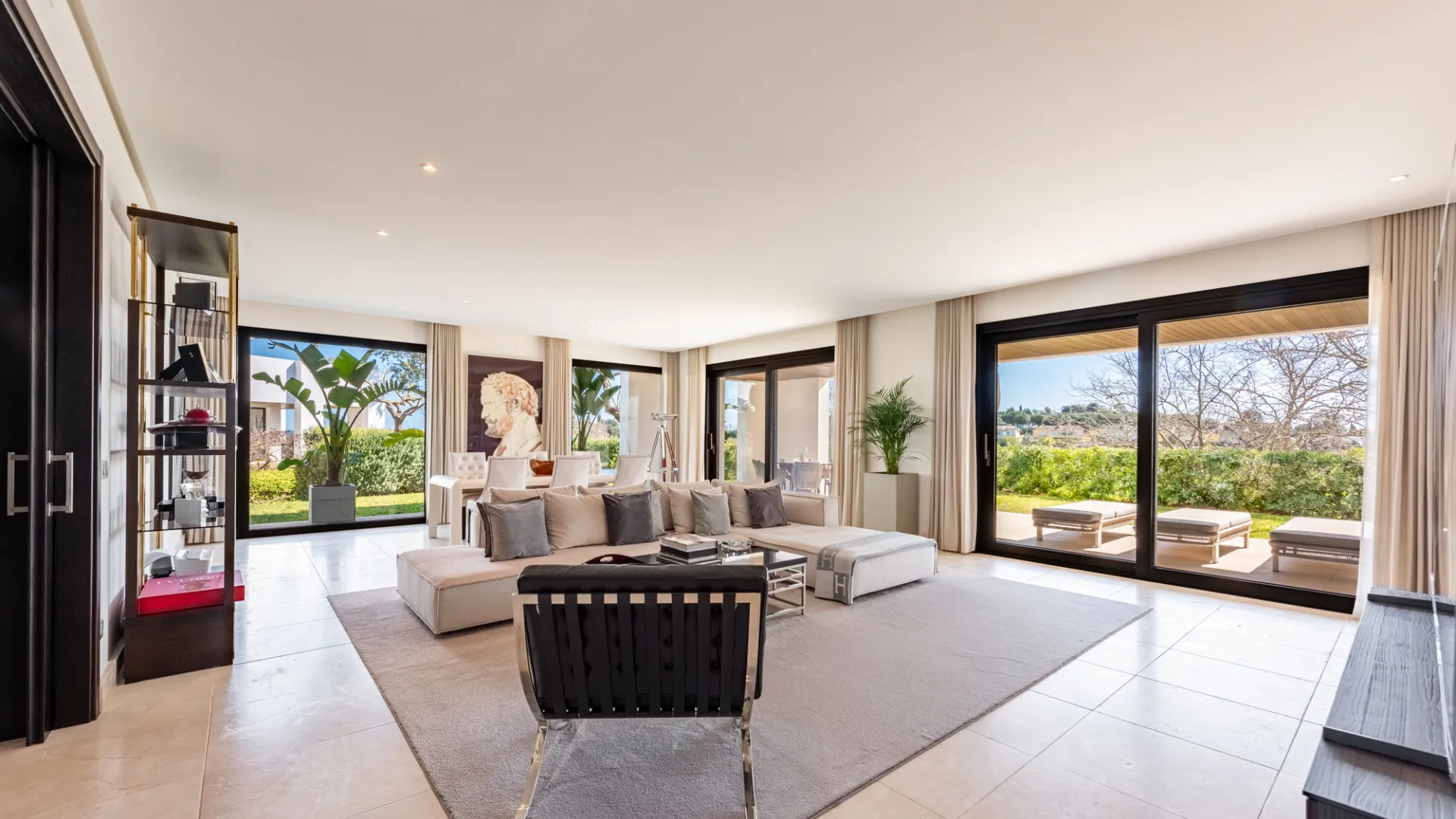 Buy ground floor apartment in Hacienda de Valderrama
