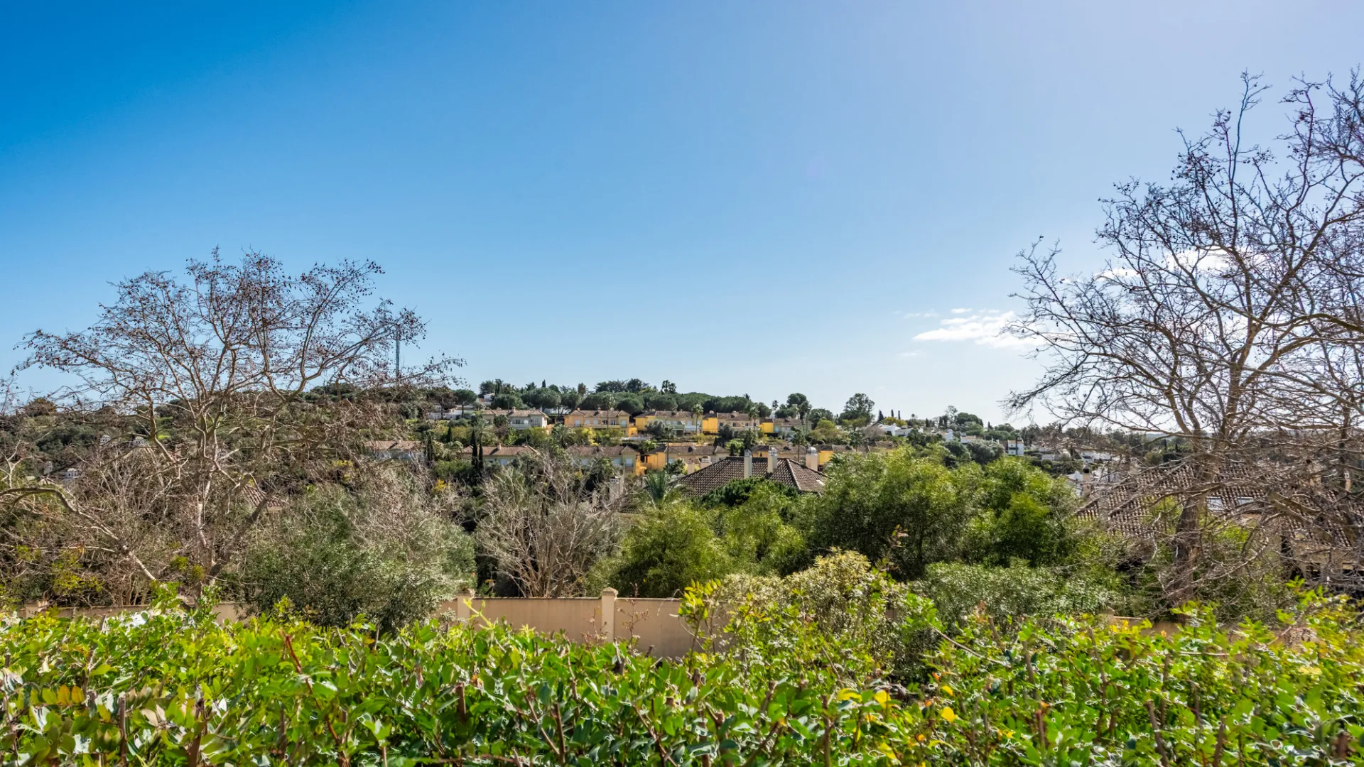 Buy ground floor apartment in Hacienda de Valderrama