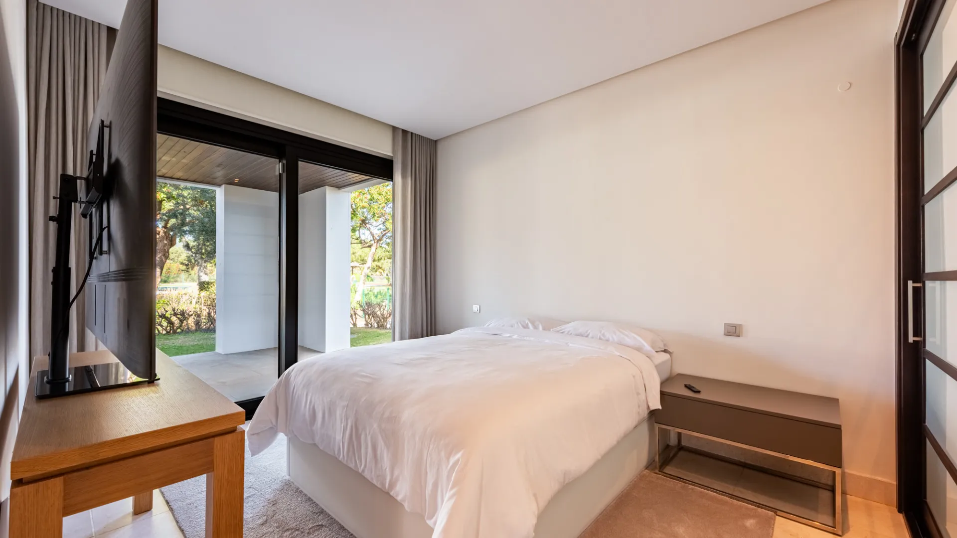 Buy ground floor apartment in Hacienda de Valderrama