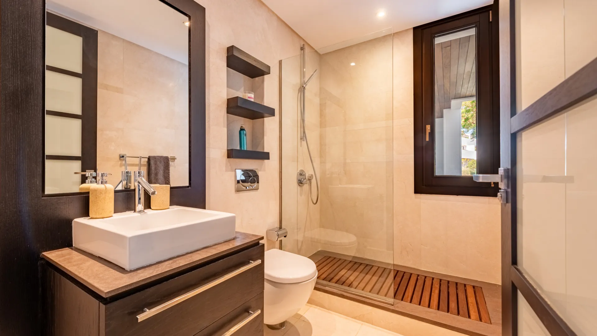 Buy ground floor apartment in Hacienda de Valderrama