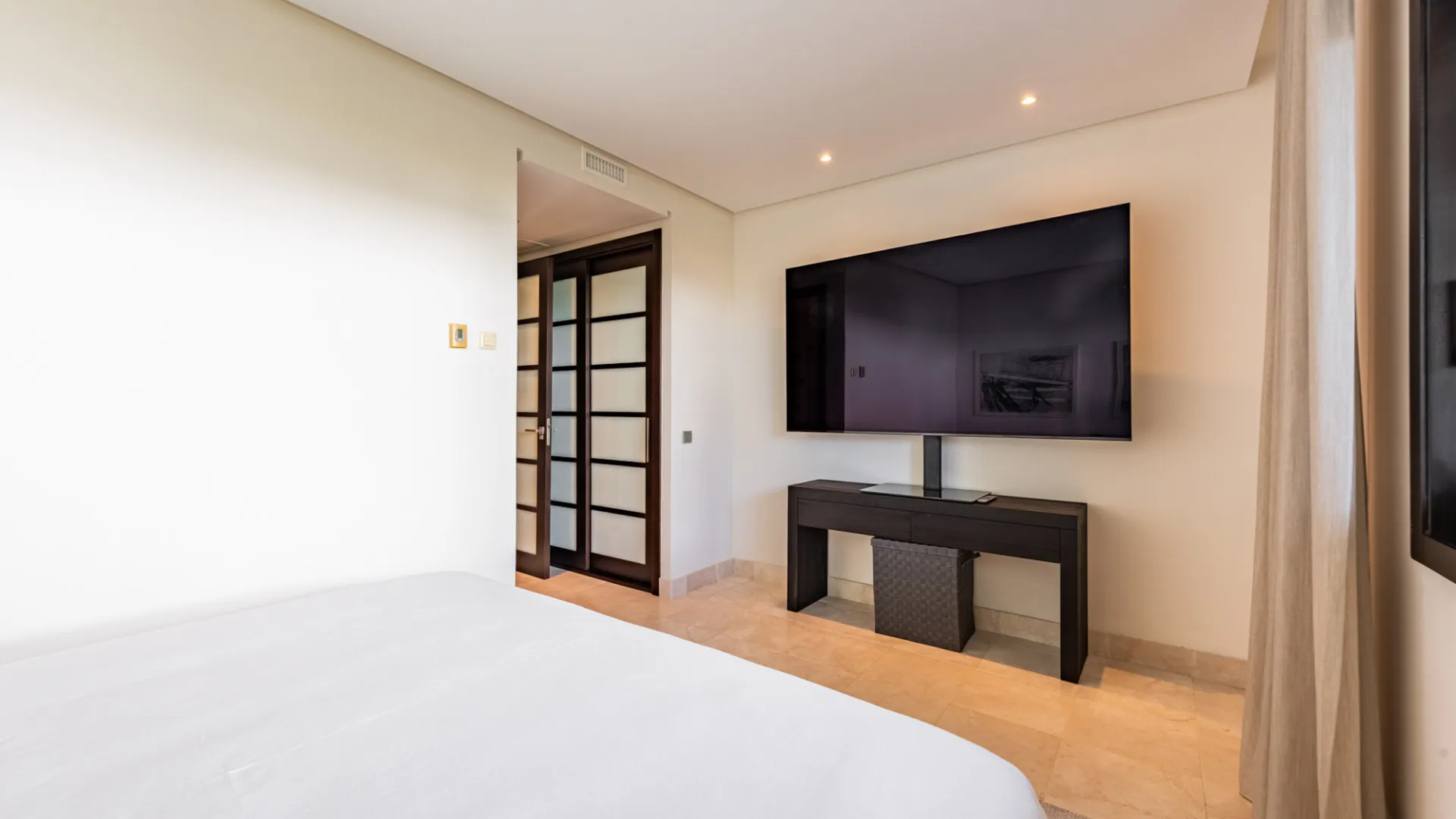 Buy ground floor apartment in Hacienda de Valderrama