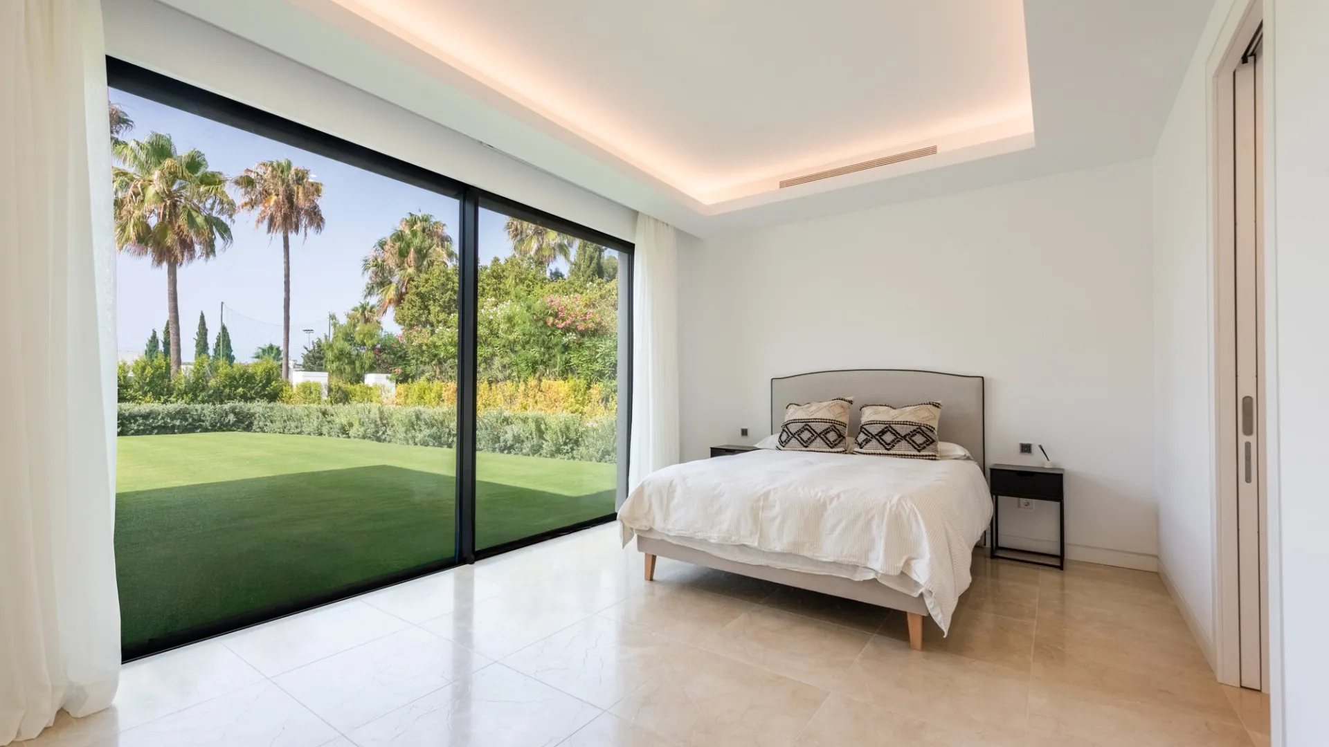 Villa for sale in Zona F