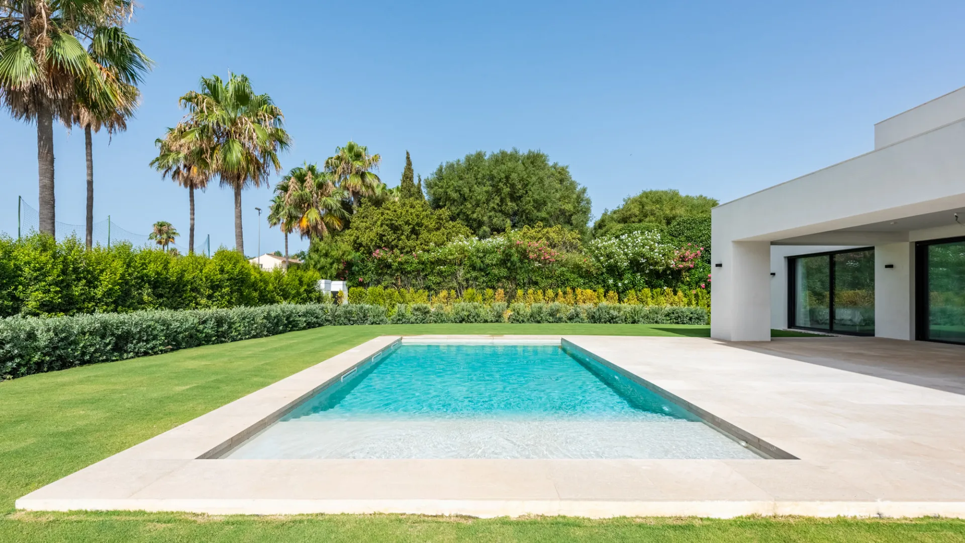 Villa for sale in Zona F