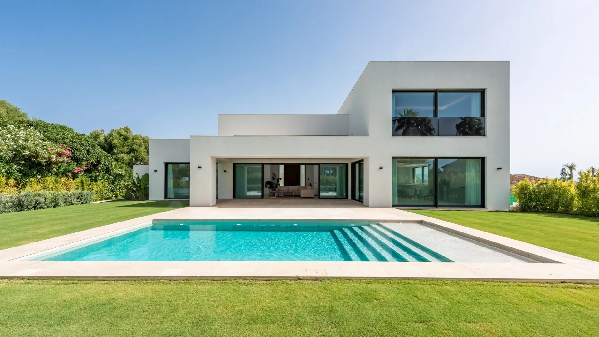 Villa for sale in Zona F