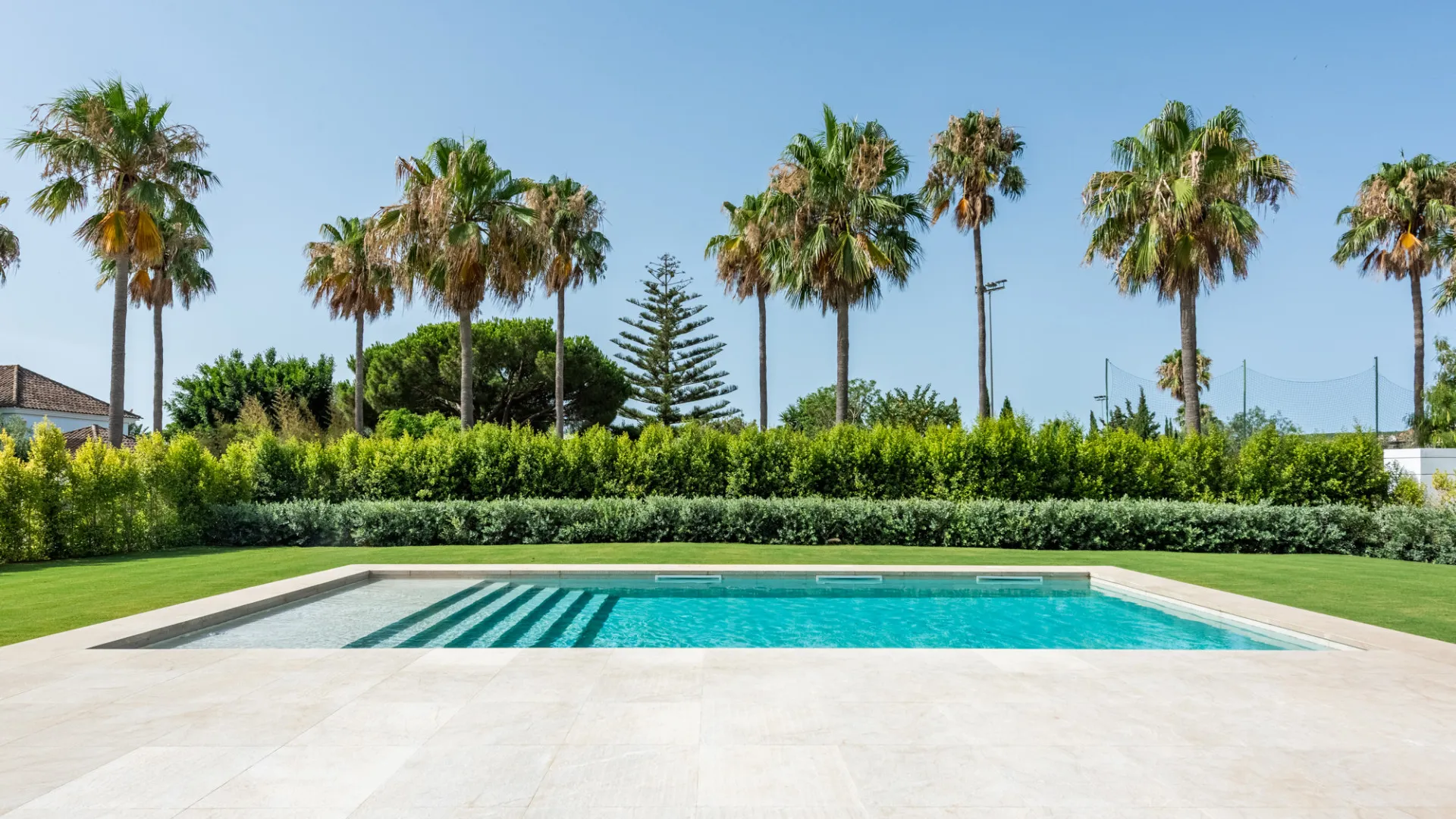 Villa for sale in Zona F
