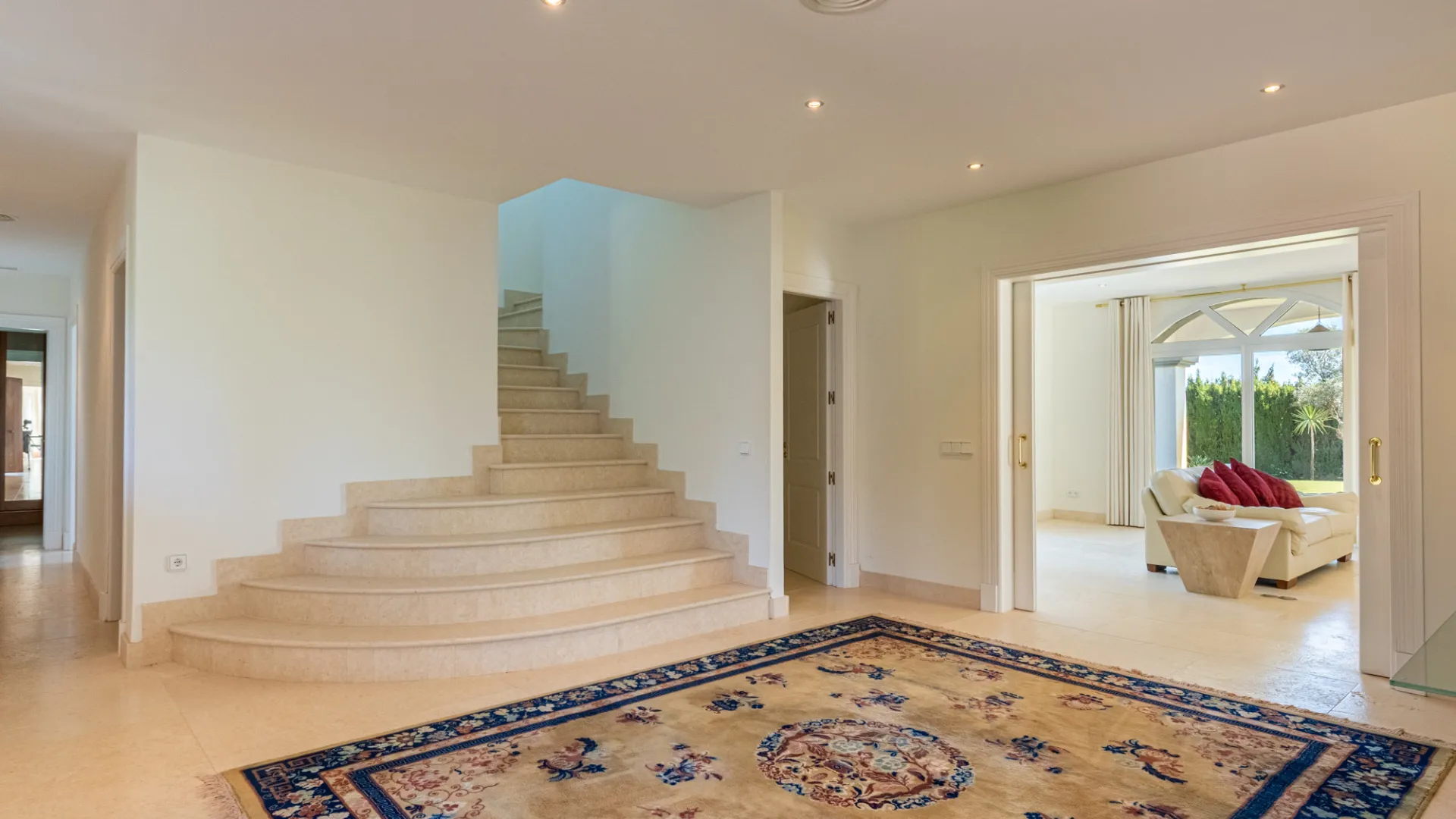 Zona L 5 bedrooms villa for sale