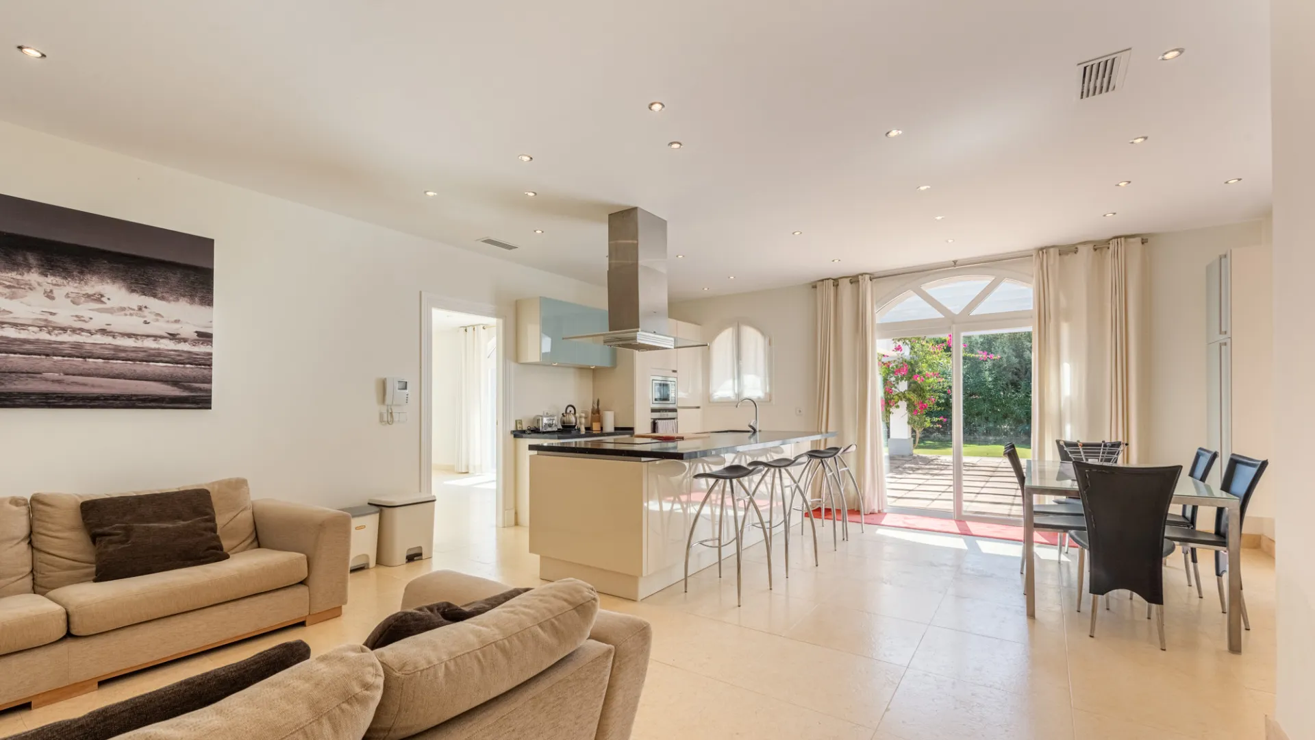 Zona L 5 bedrooms villa for sale