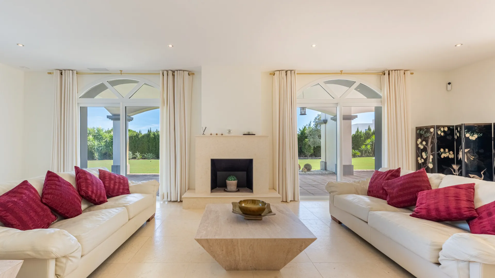 Zona L 5 bedrooms villa for sale