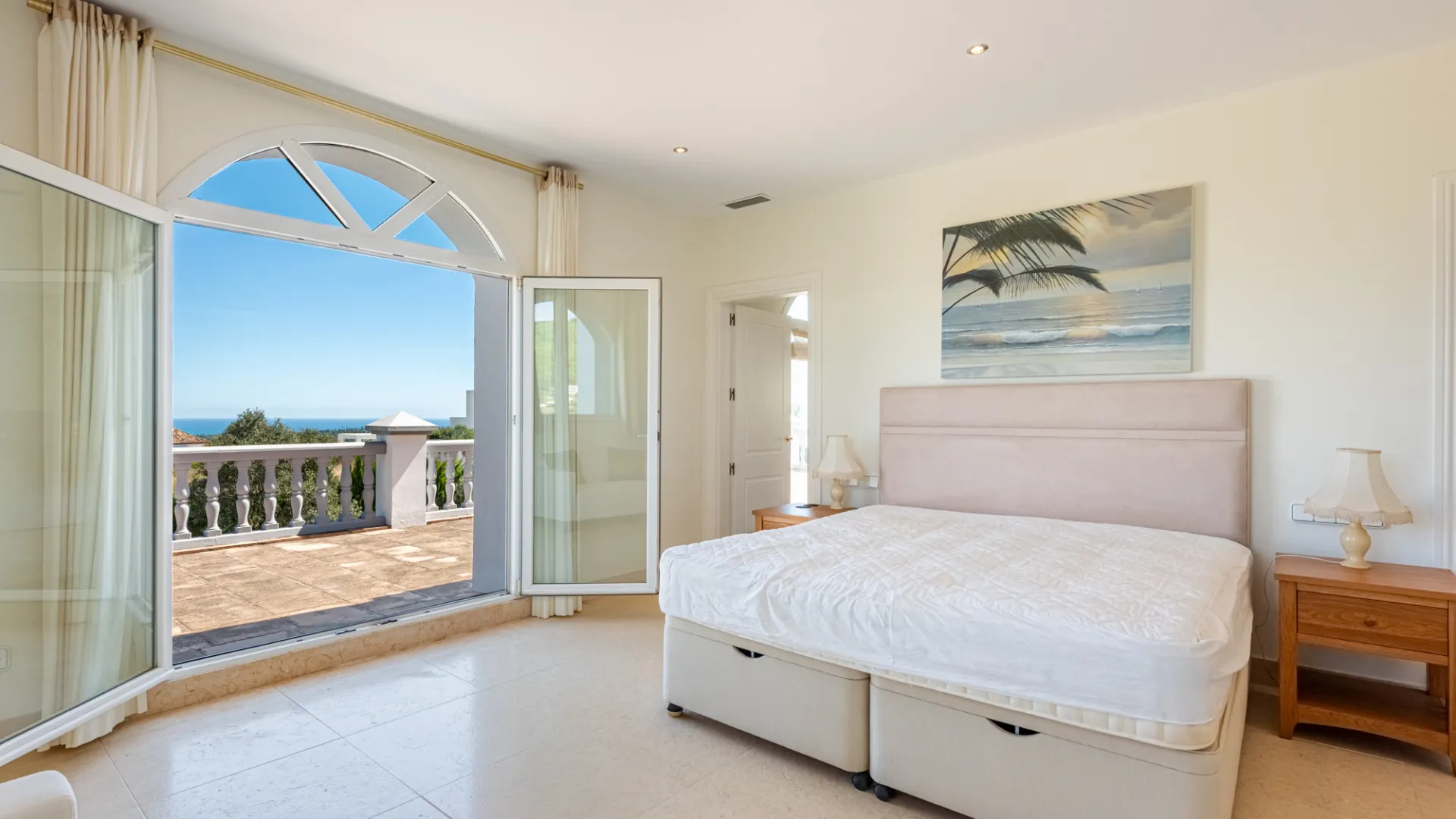 Zona L 5 bedrooms villa for sale