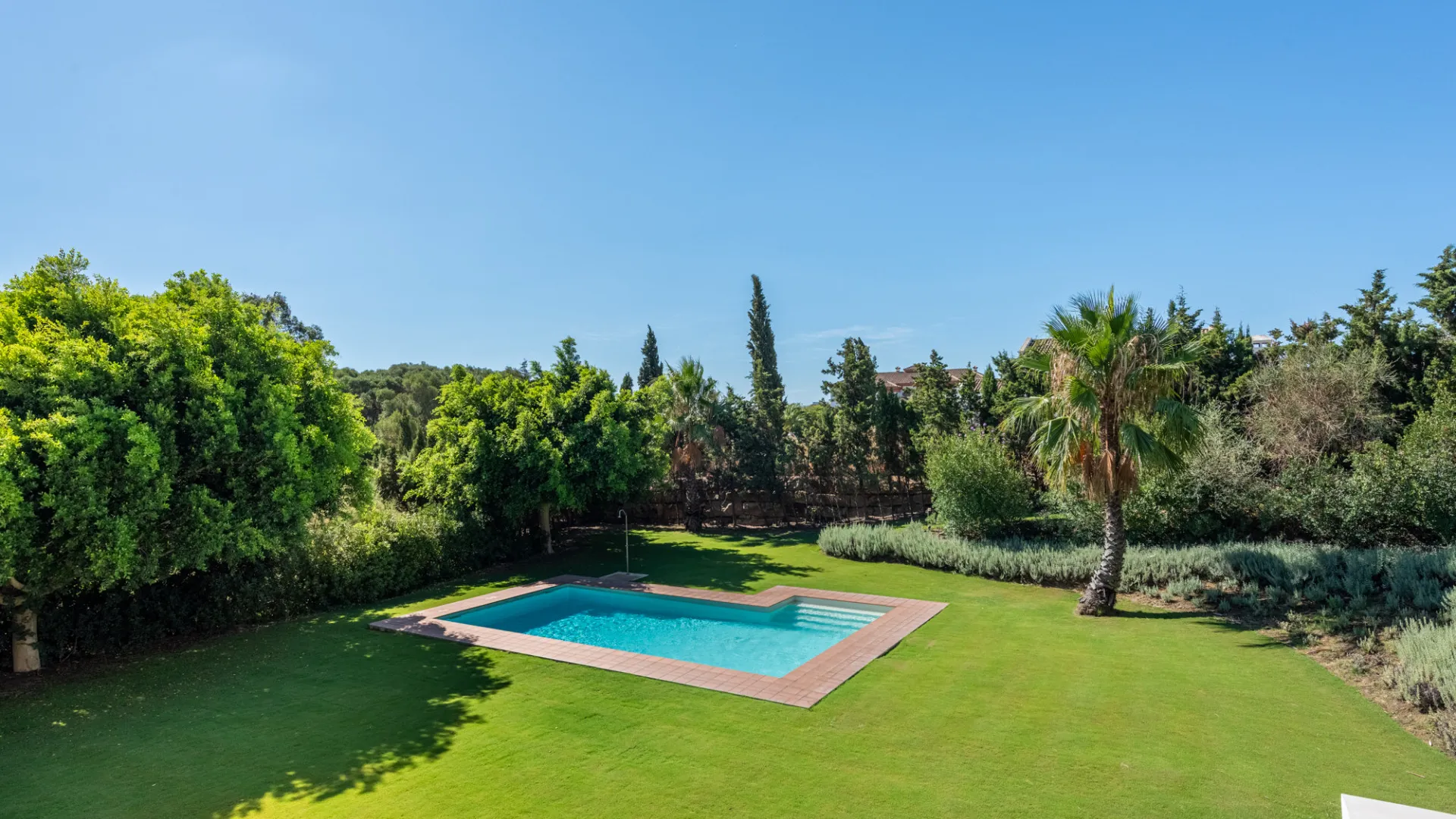 Villa for sale in Zona L with 4 bedrooms