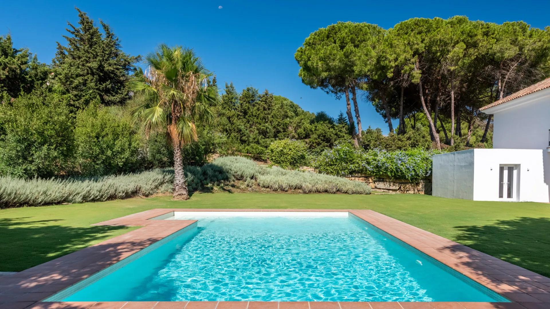 Villa for sale in Zona L with 4 bedrooms