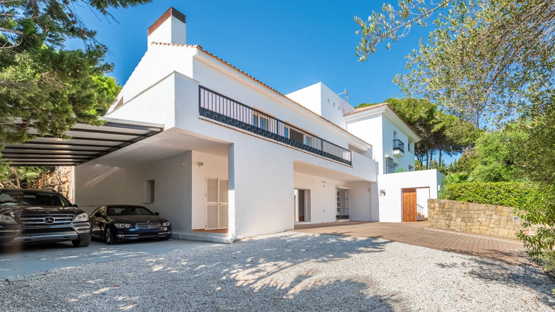 Villa for sale in Zona L with 4 bedrooms