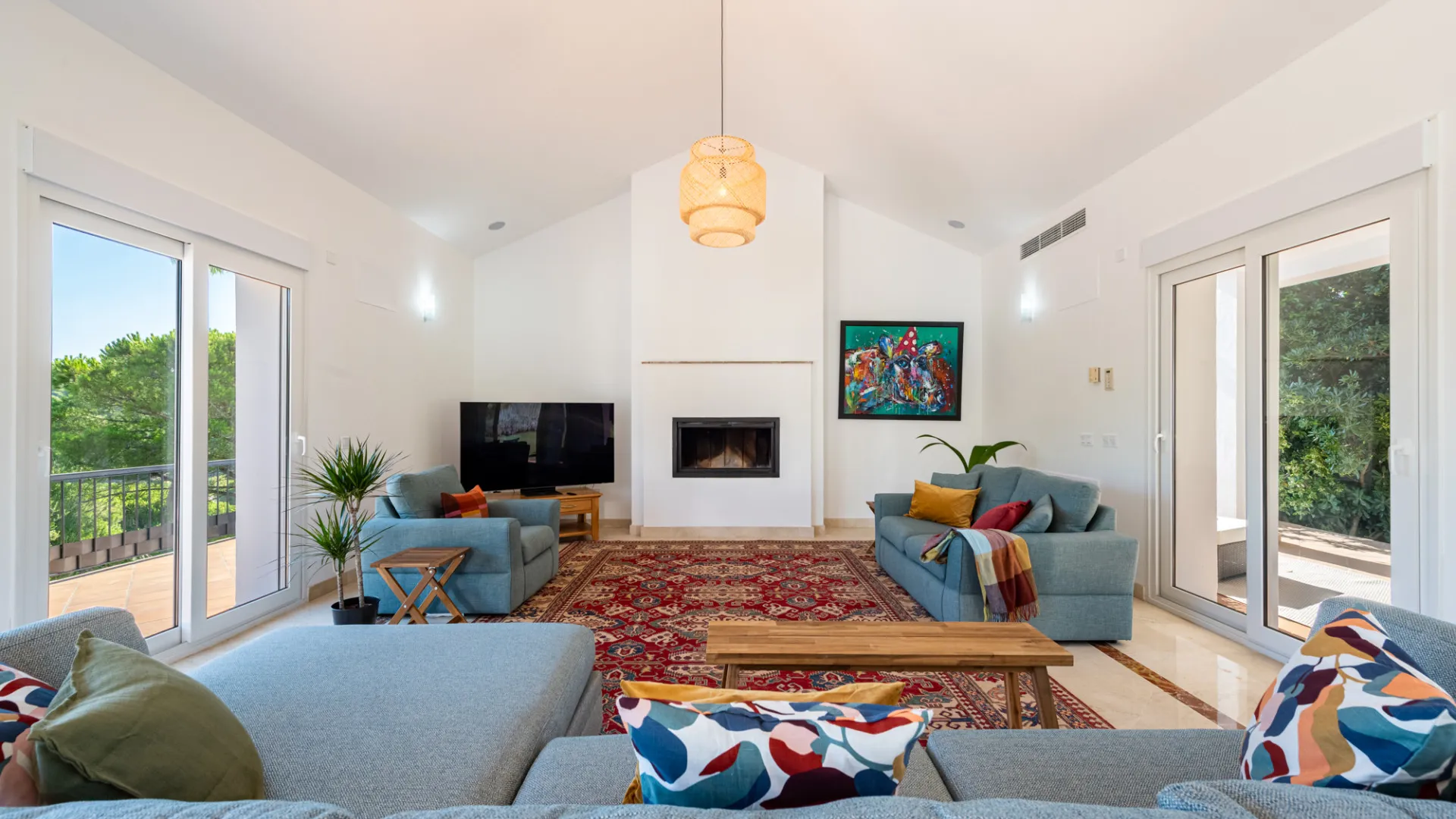 Villa for sale in Zona L with 4 bedrooms