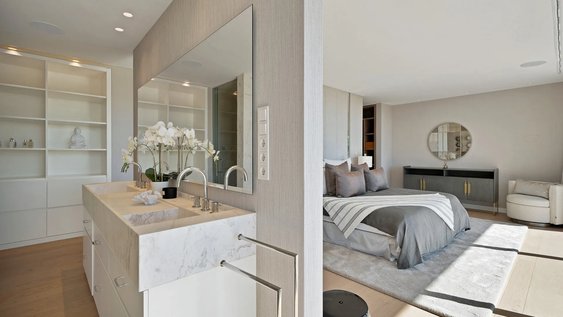 Buy villa in Benahavis with 5 bedrooms