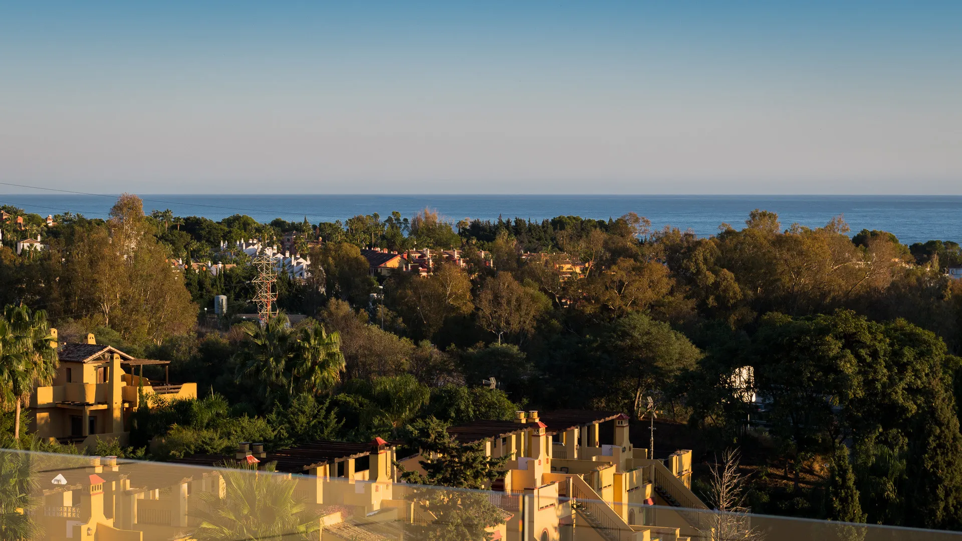 For sale villa with 6 bedrooms in Lomas del Virrey