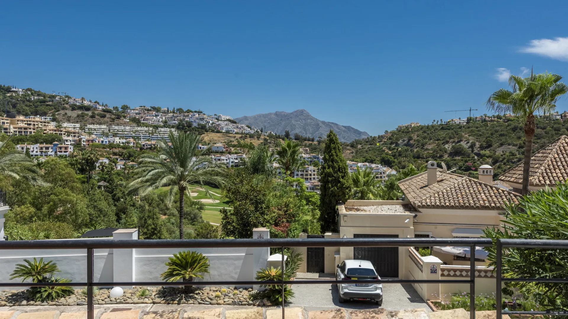Se vende villa de 4 dormitorios en Los Arqueros