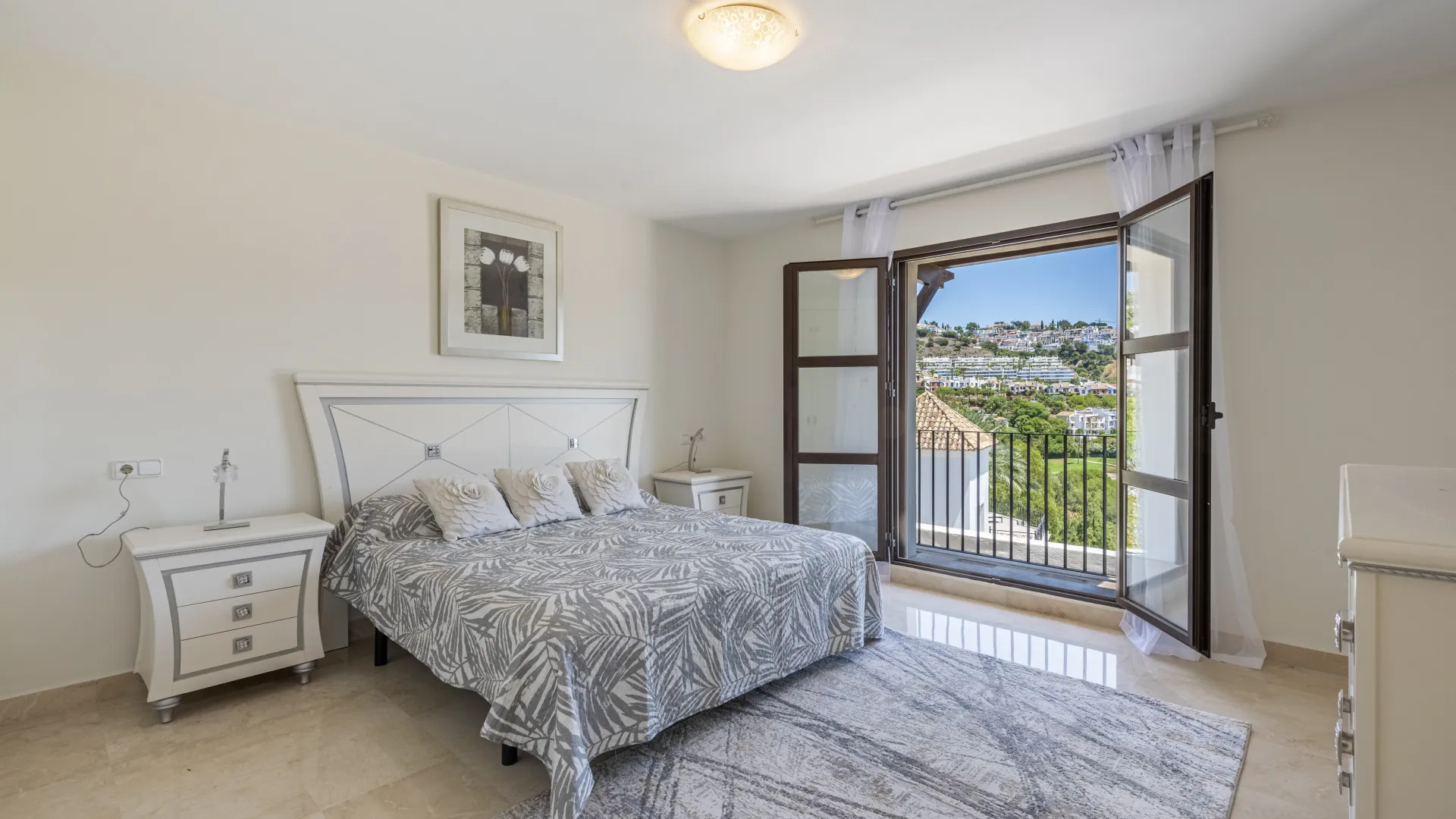 Se vende villa de 4 dormitorios en Los Arqueros