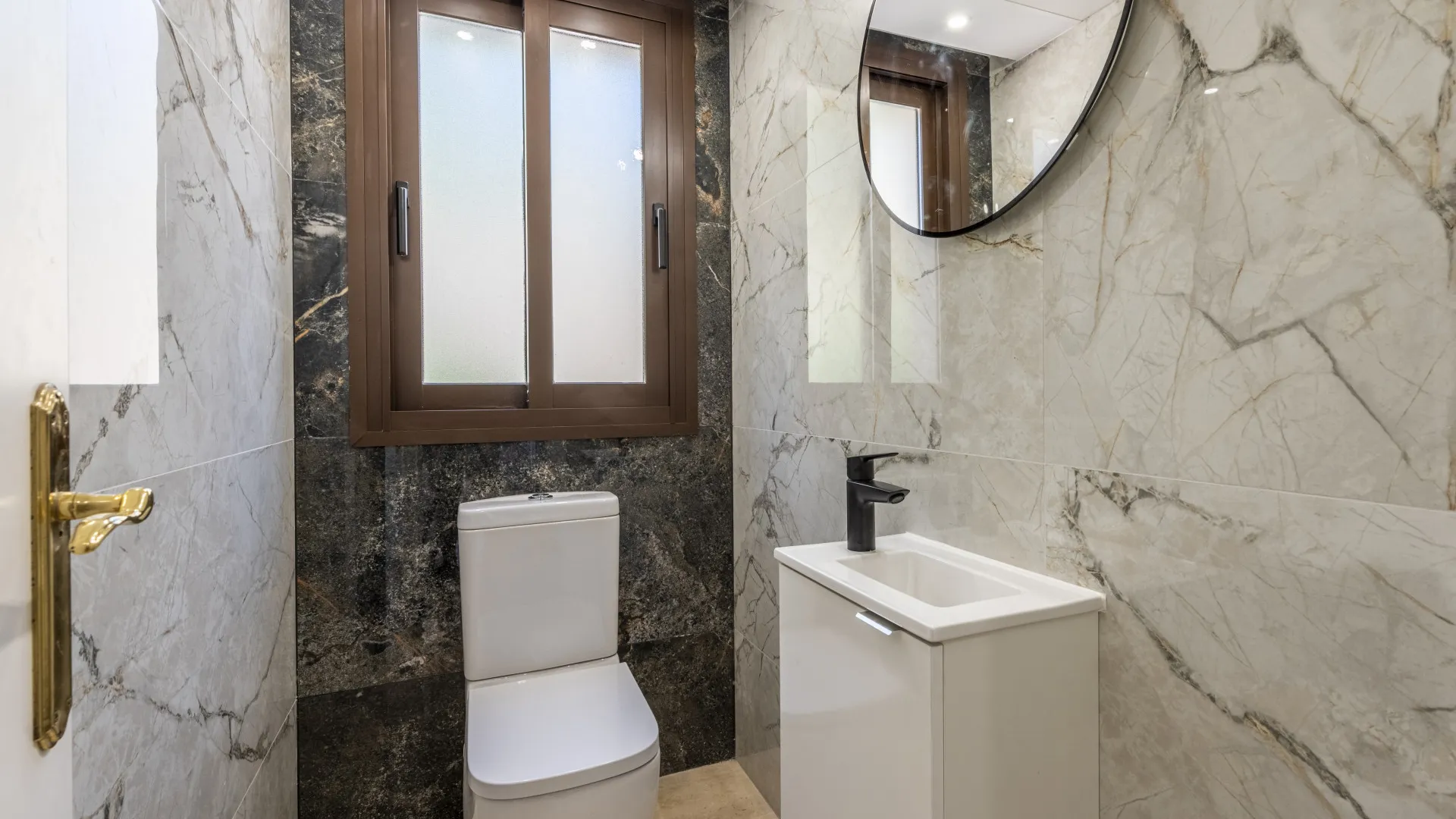 Se vende villa de 4 dormitorios en Los Arqueros