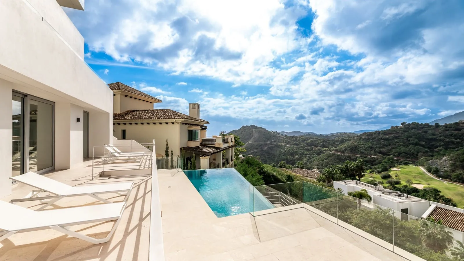 Los Arqueros, villa de 6 dormitorios en venta