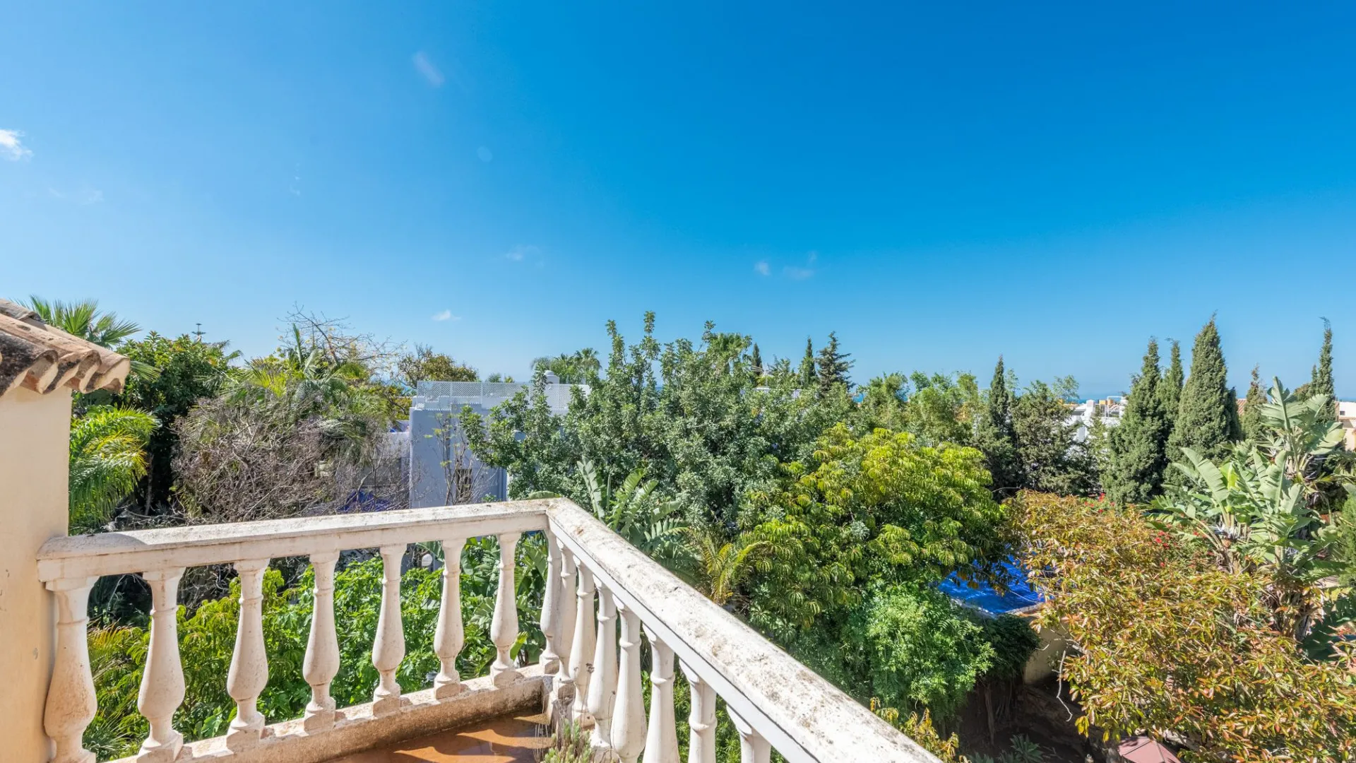 Xarblanca 8 bedrooms villa for sale