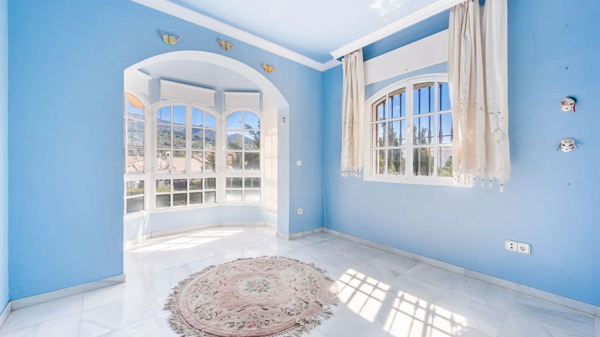 Xarblanca 8 bedrooms villa for sale