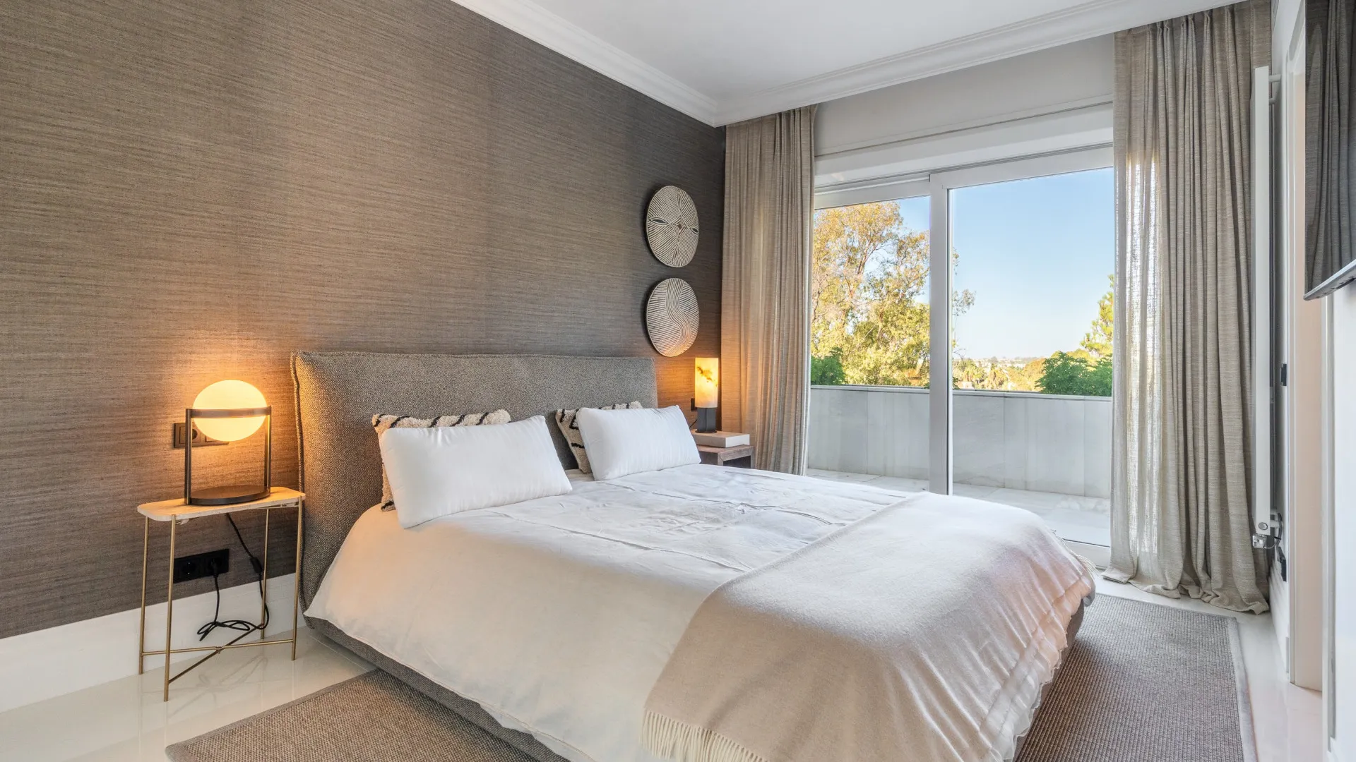4 bedrooms duplex penthouse in El Embrujo Banús for sale