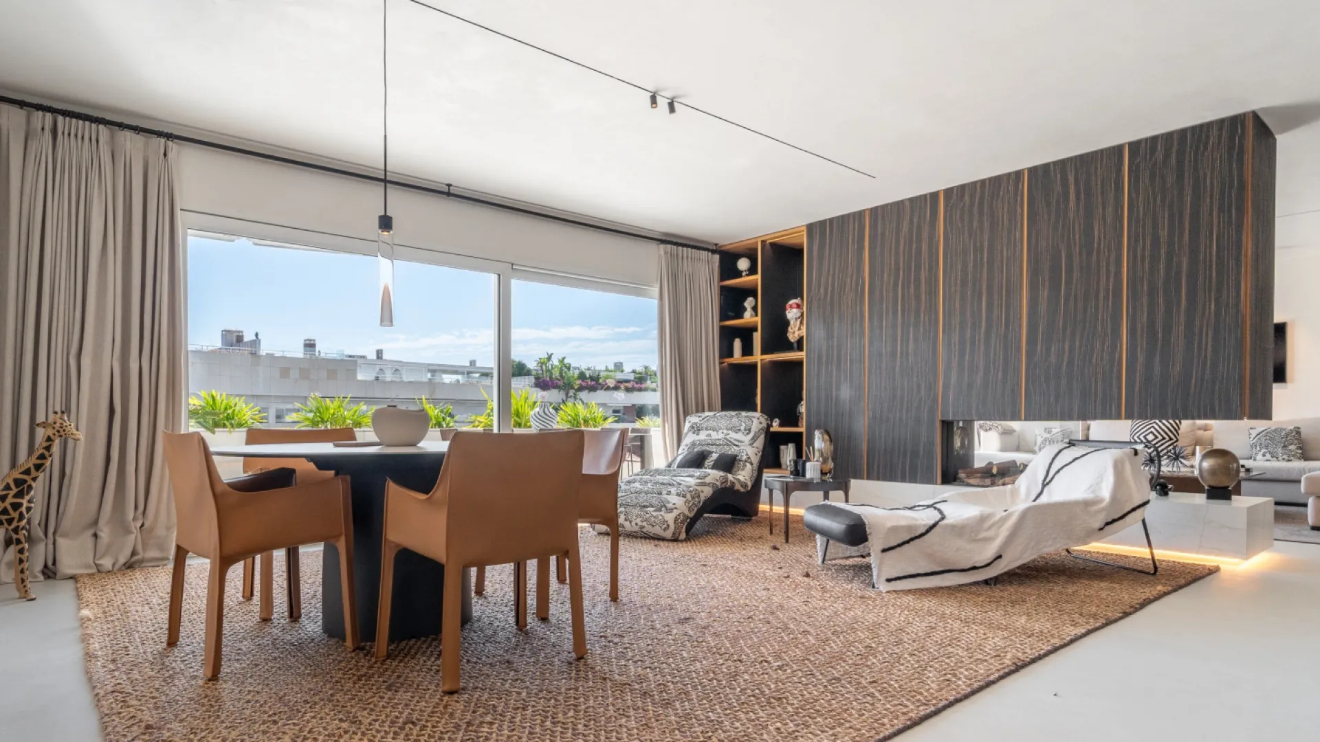 4 bedrooms duplex penthouse in El Embrujo Banús for sale