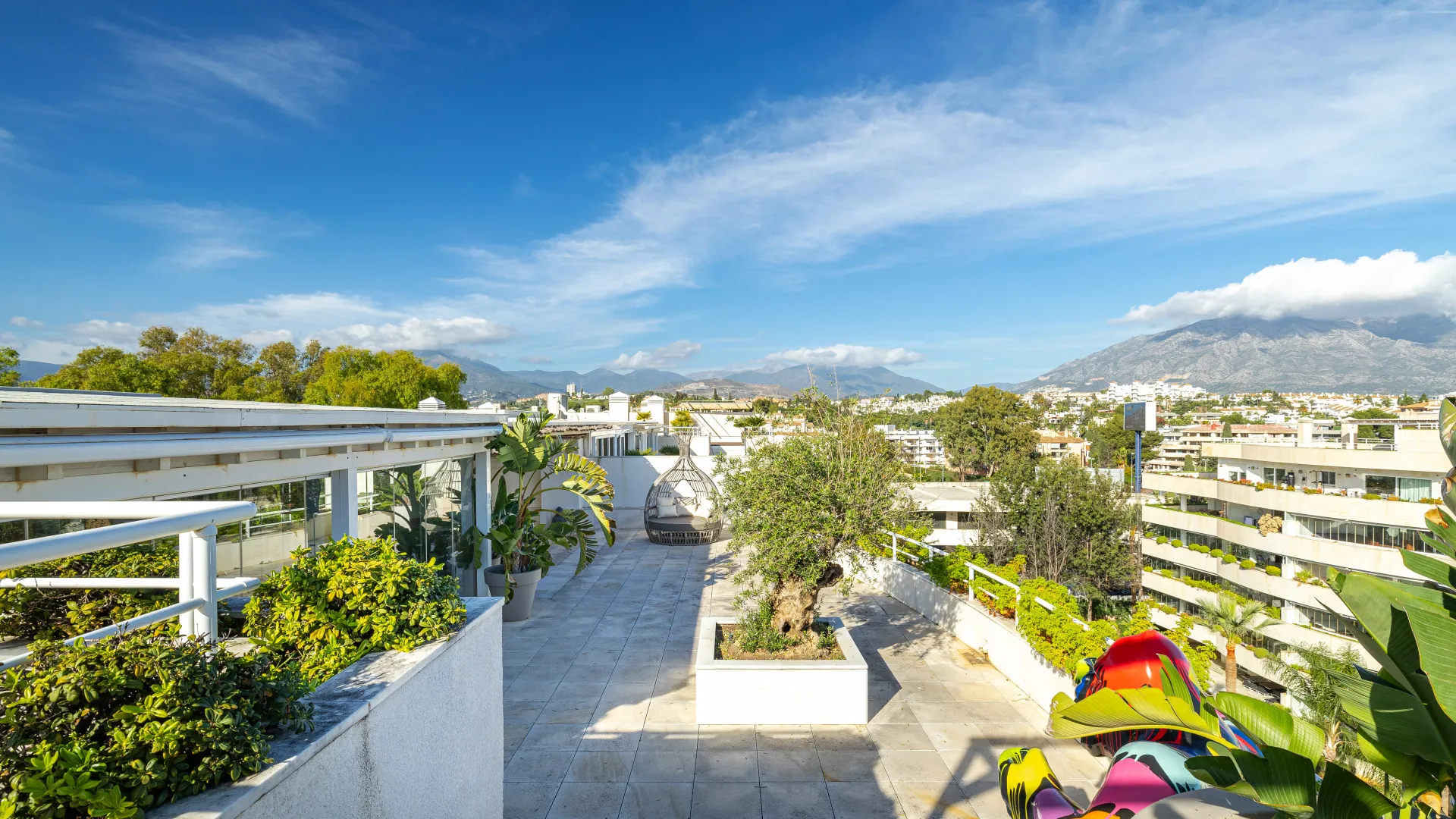 4 bedrooms duplex penthouse in El Embrujo Banús for sale